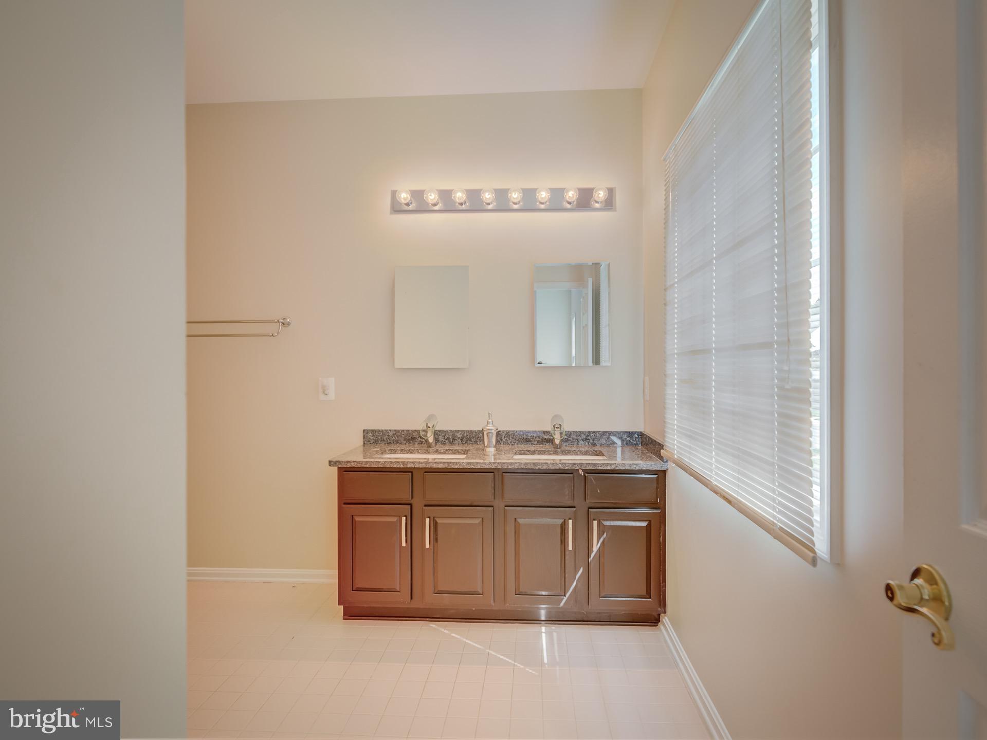 WEST GATE - Residential