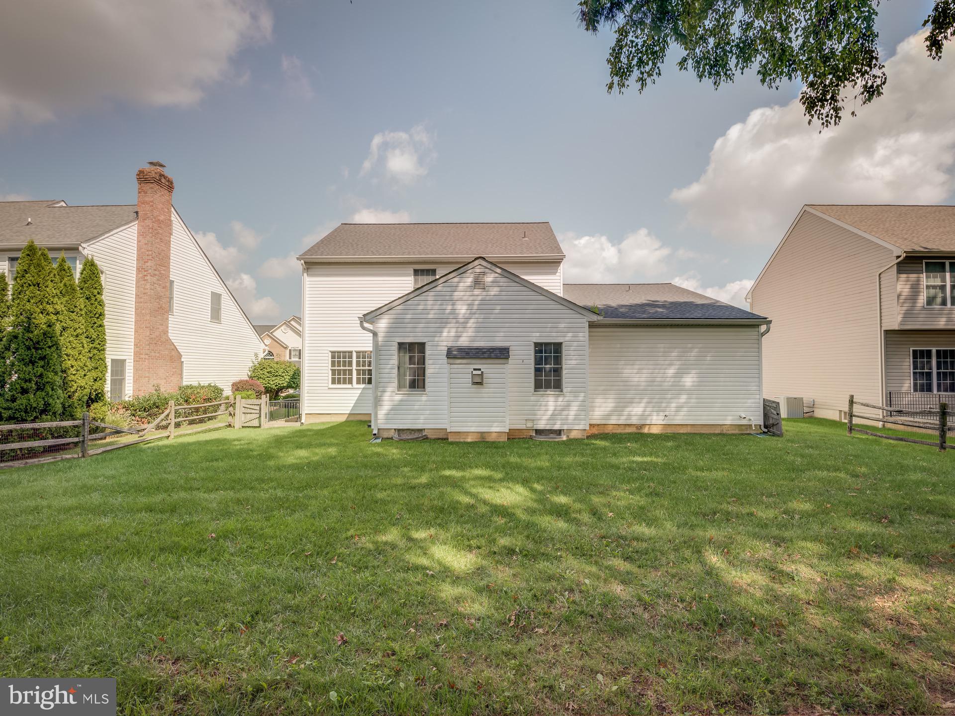 WEST GATE - Residential