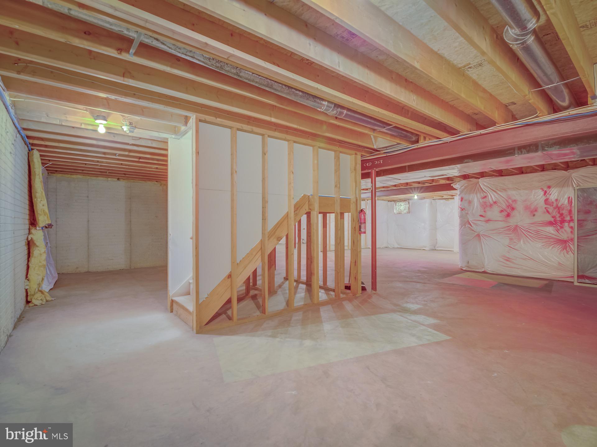 WEST GATE - Residential