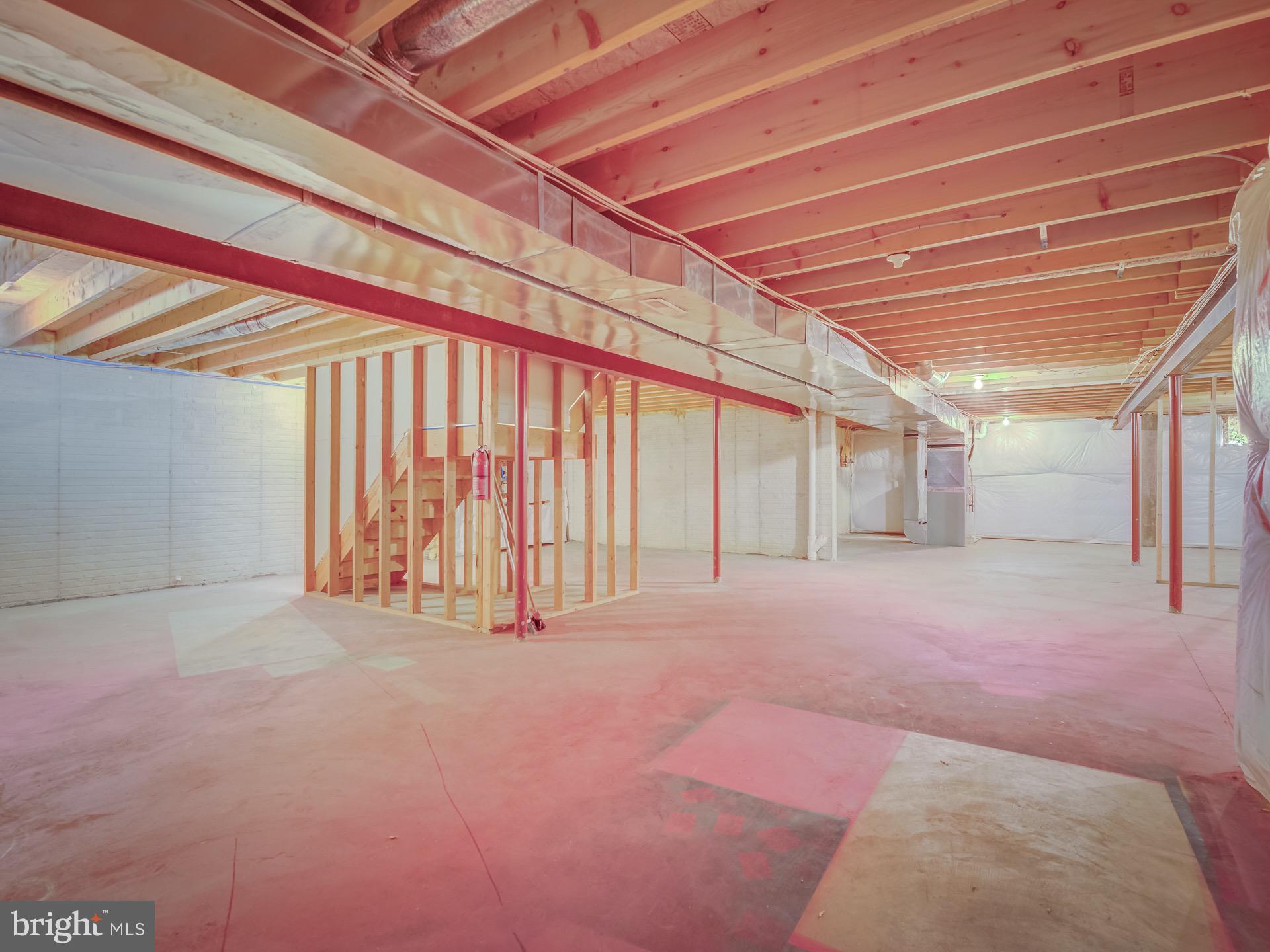 WEST GATE - Residential