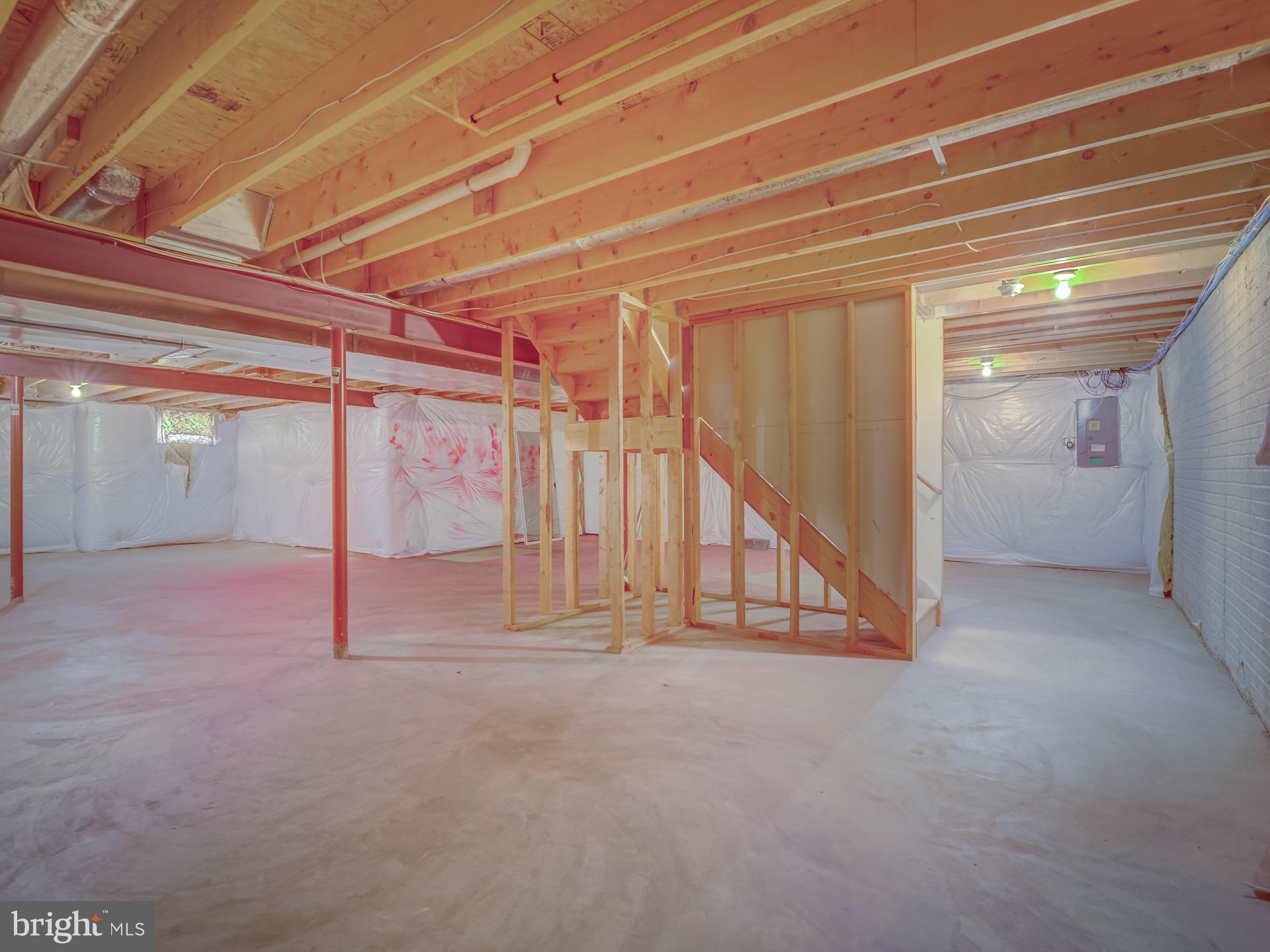 WEST GATE - Residential