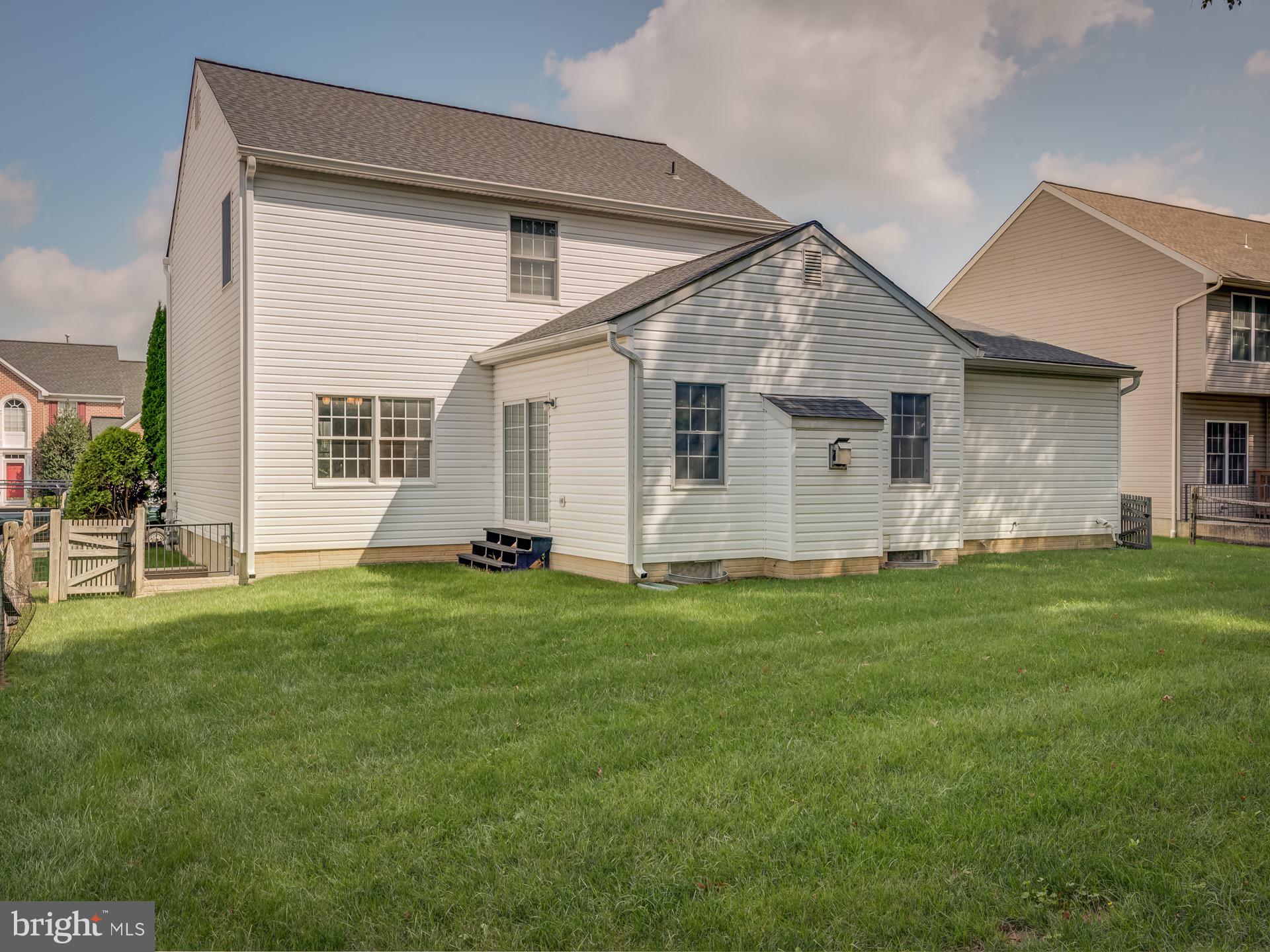 WEST GATE - Residential