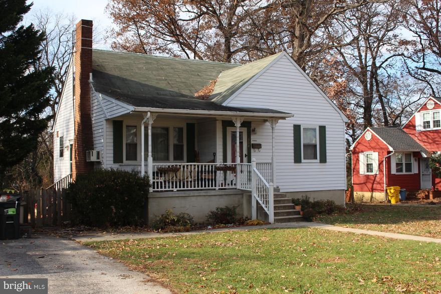 Charming Cape Cod, large lot that backs up to the woods! 3 bed, 2 bath with original hardwood floors! Fenced yard, plenty of parking. Just moments to the light rail,  public schools and Andover pool!