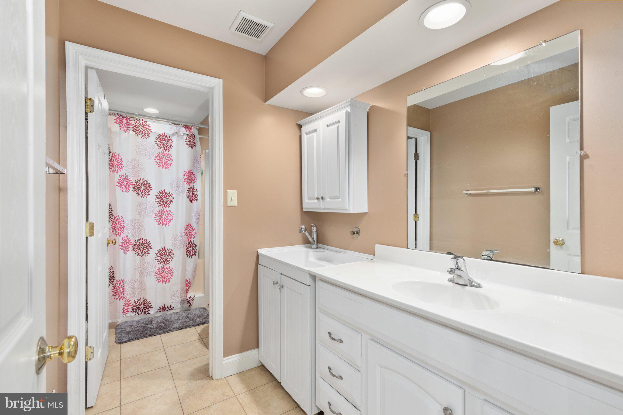 HARVEST HILLS - Residential