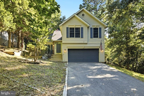 Homes For Rent - 427 Lessin Drive<br/> LUSBY, MD 20657