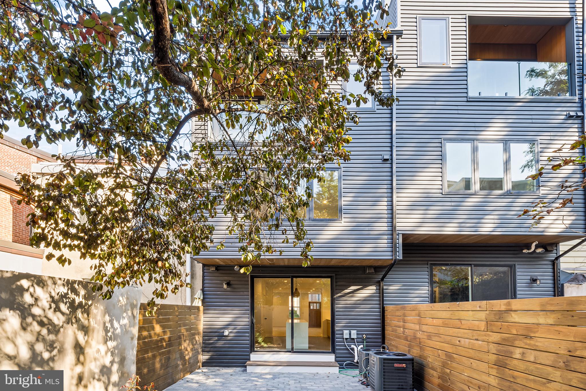 BELLA VISTA - Residential