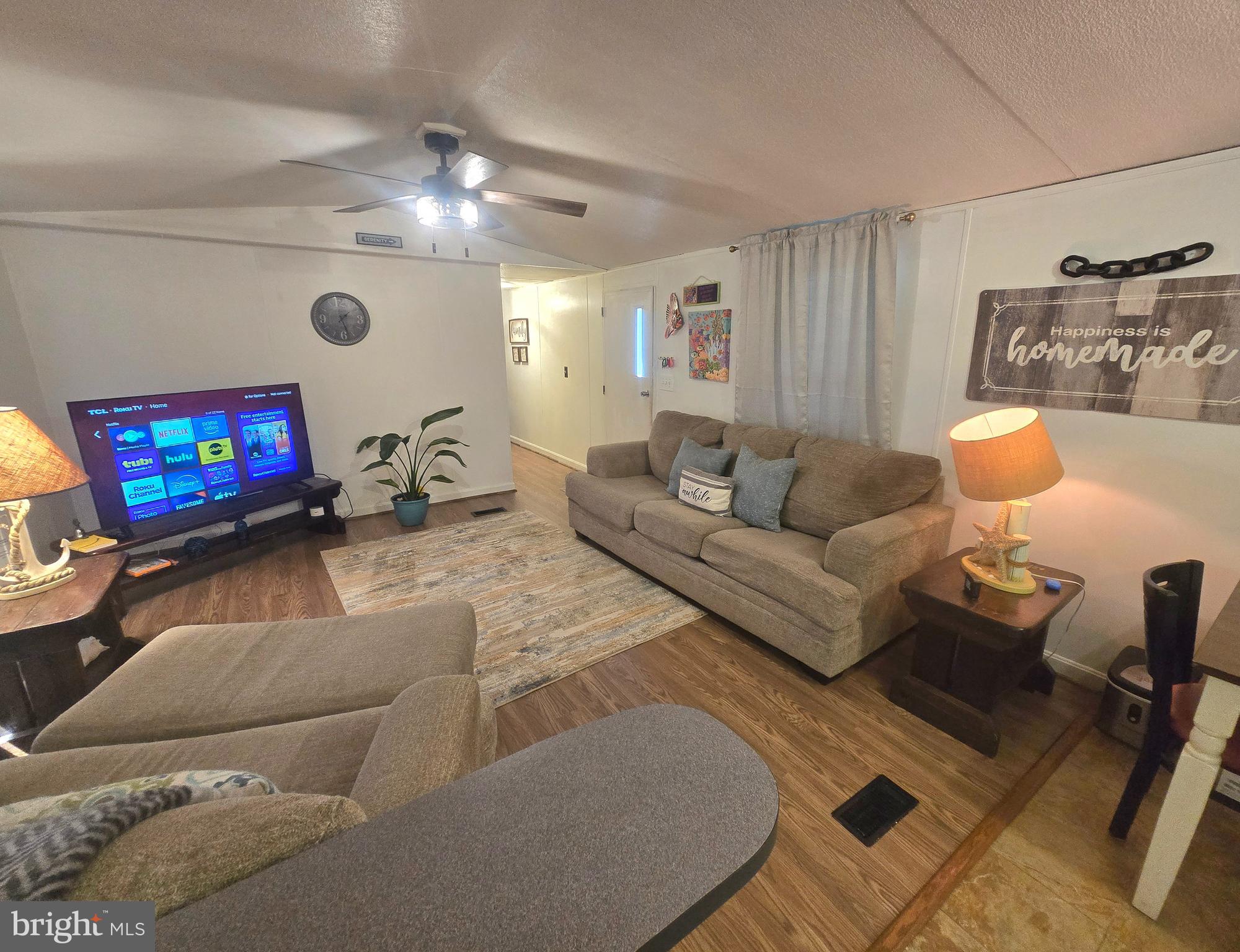 CHERRY CREEK VALLEY - Residential