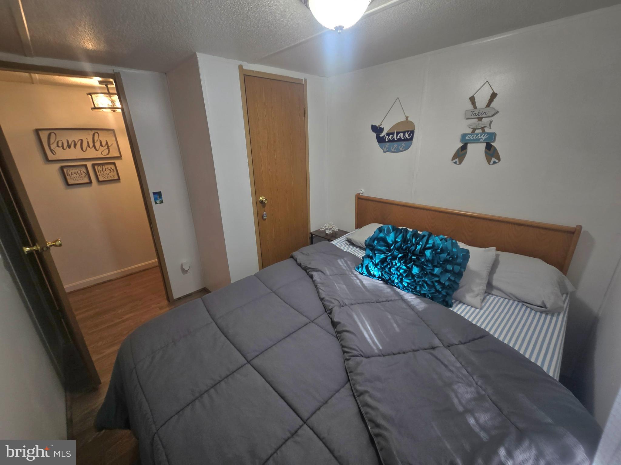 CHERRY CREEK VALLEY - Residential