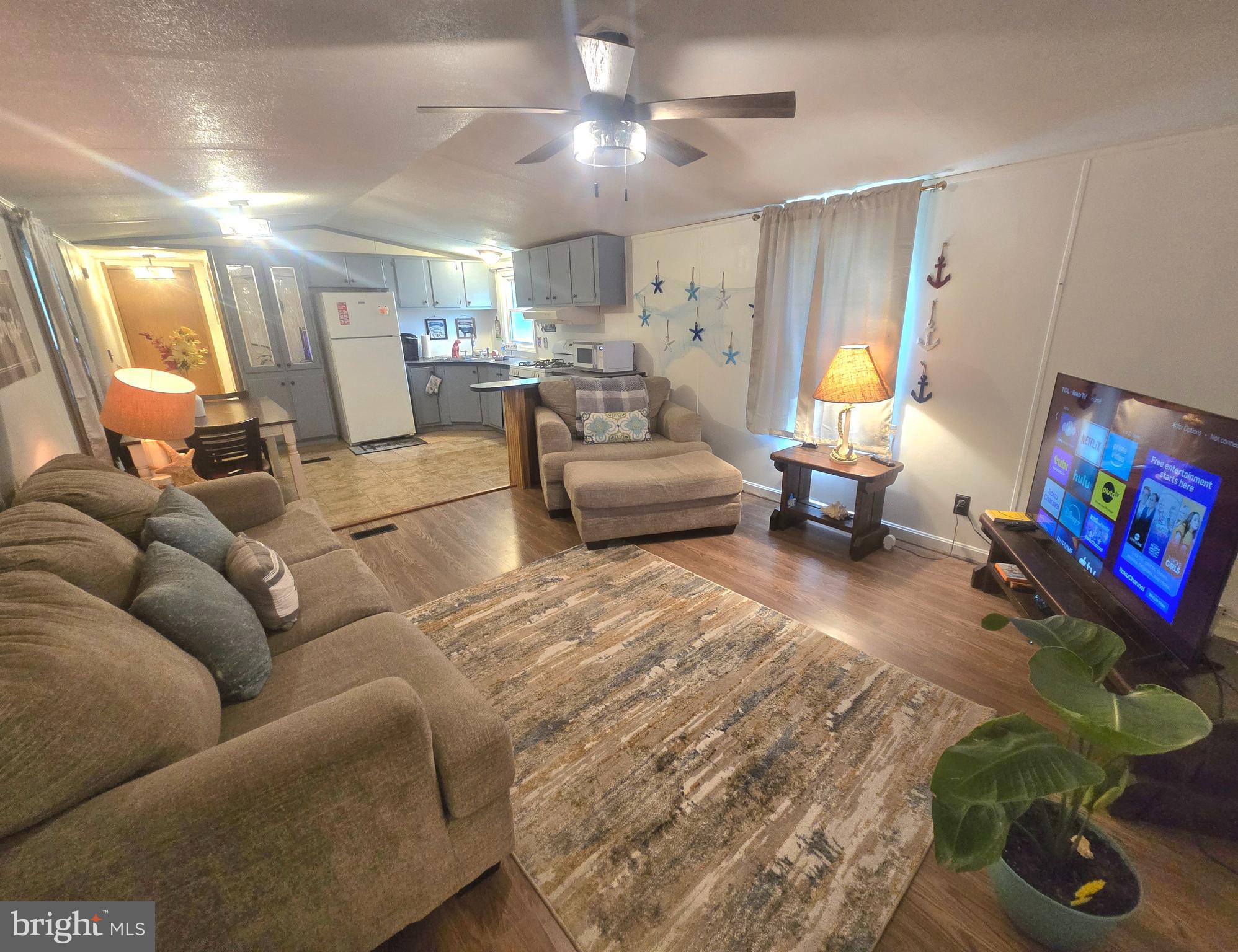 CHERRY CREEK VALLEY - Residential