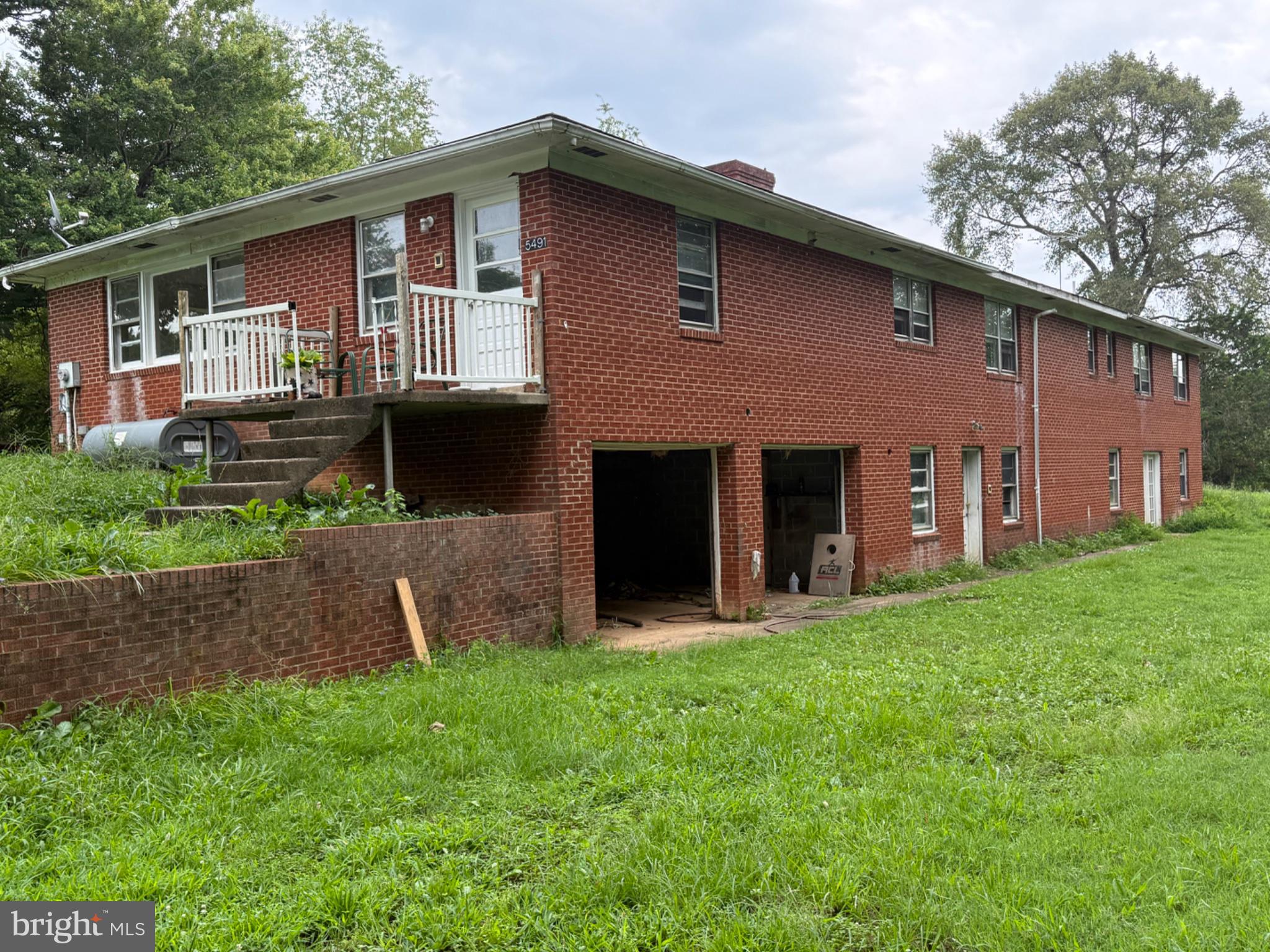 5491 JOHNSON LANE
