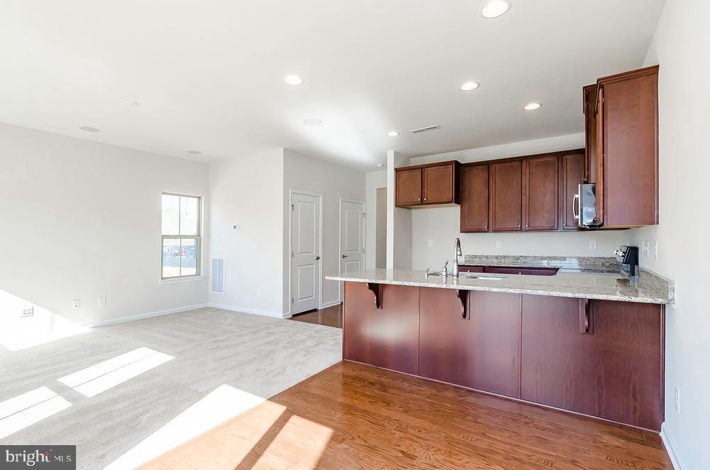 DOWNINGTOWN WALK - Residential