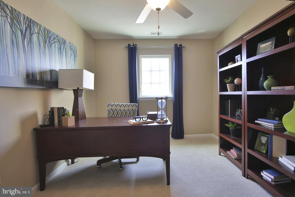 DOWNINGTOWN WALK - Residential