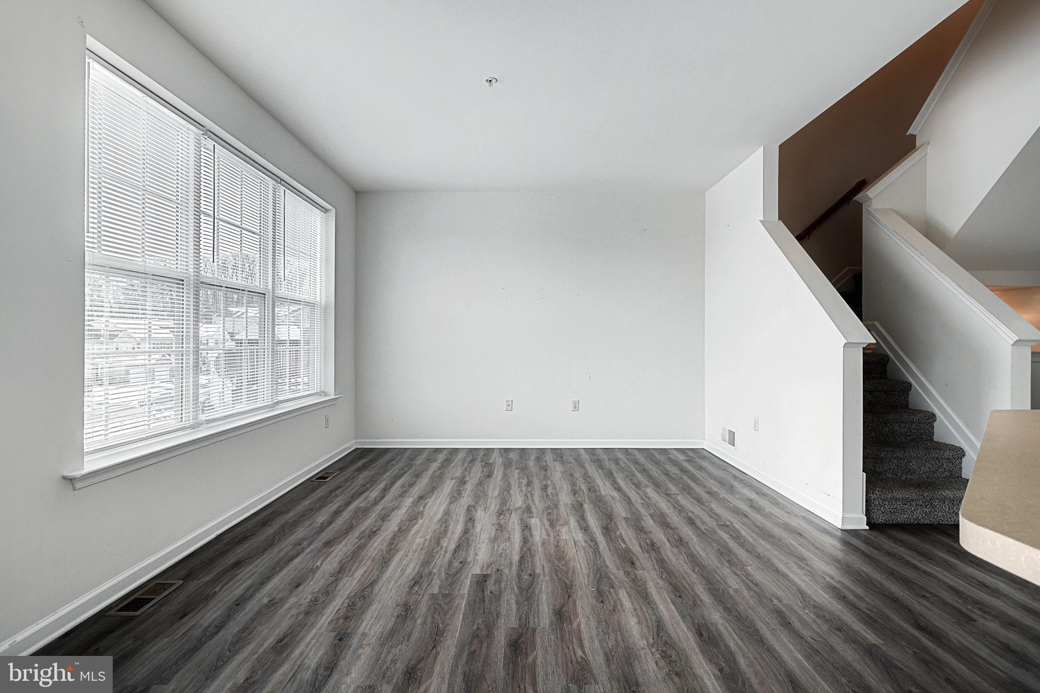WOODCREST HILLS - Residential