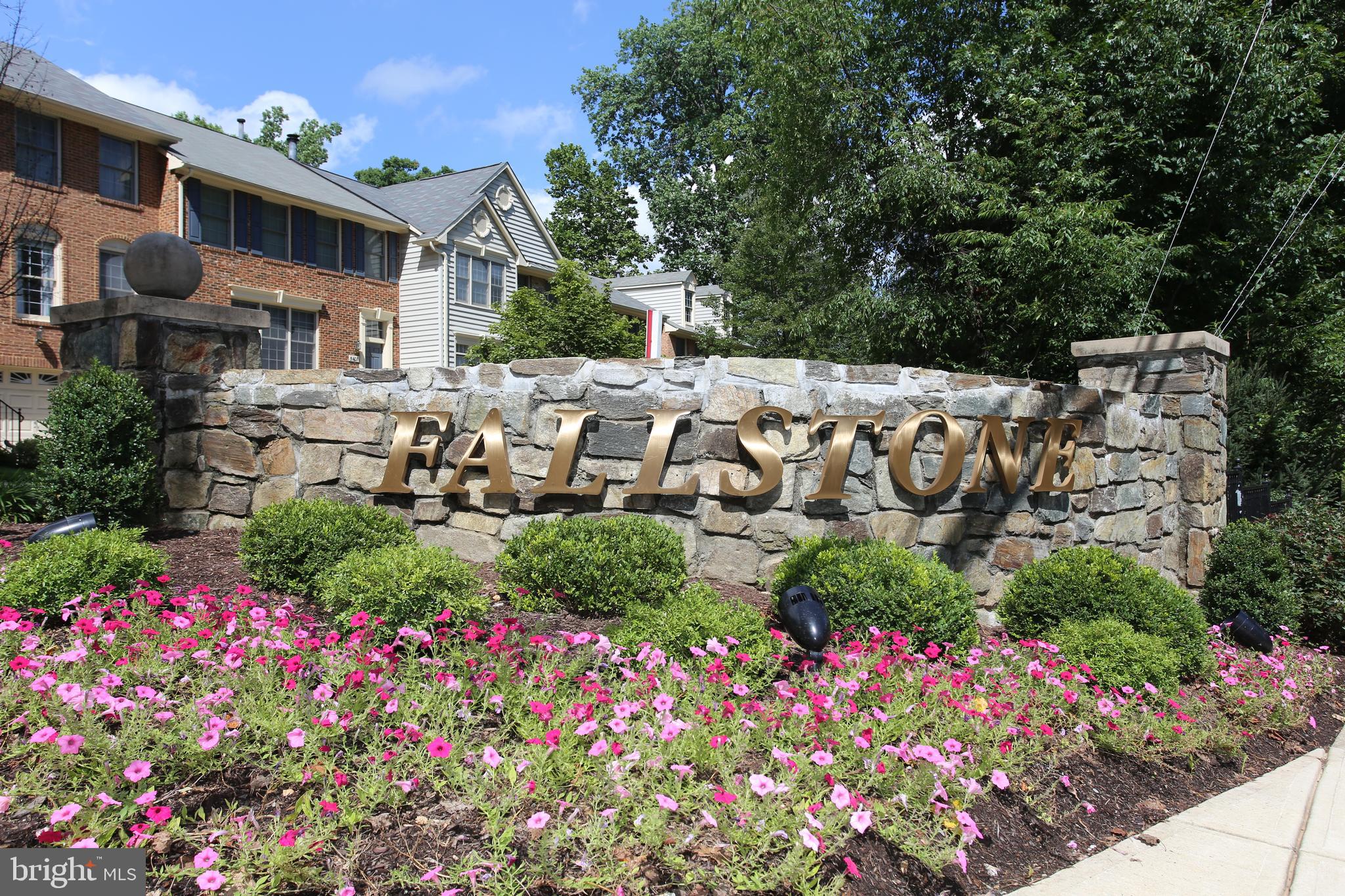 FALLSTONE - Residential