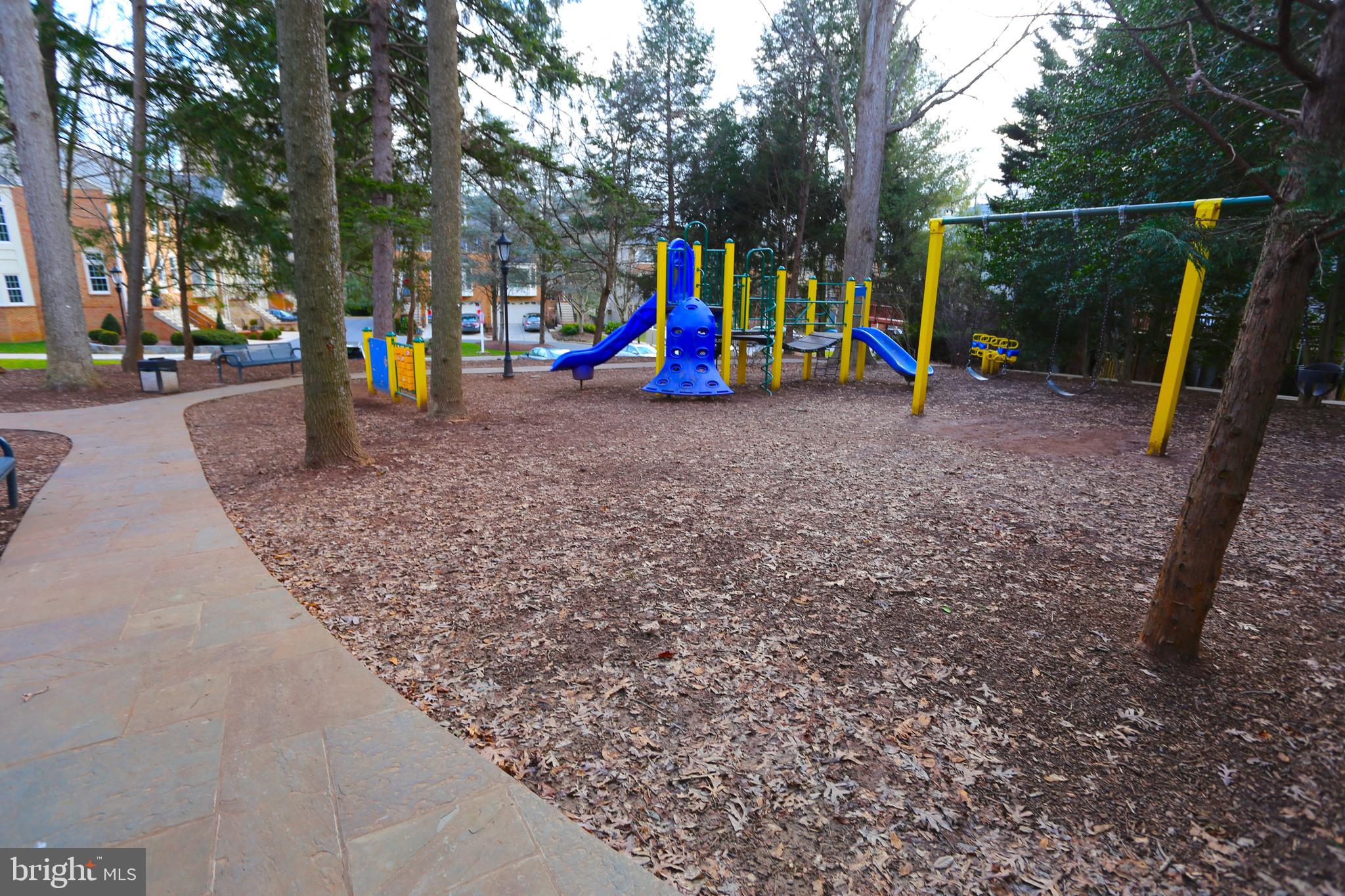 FALLSTONE - Residential