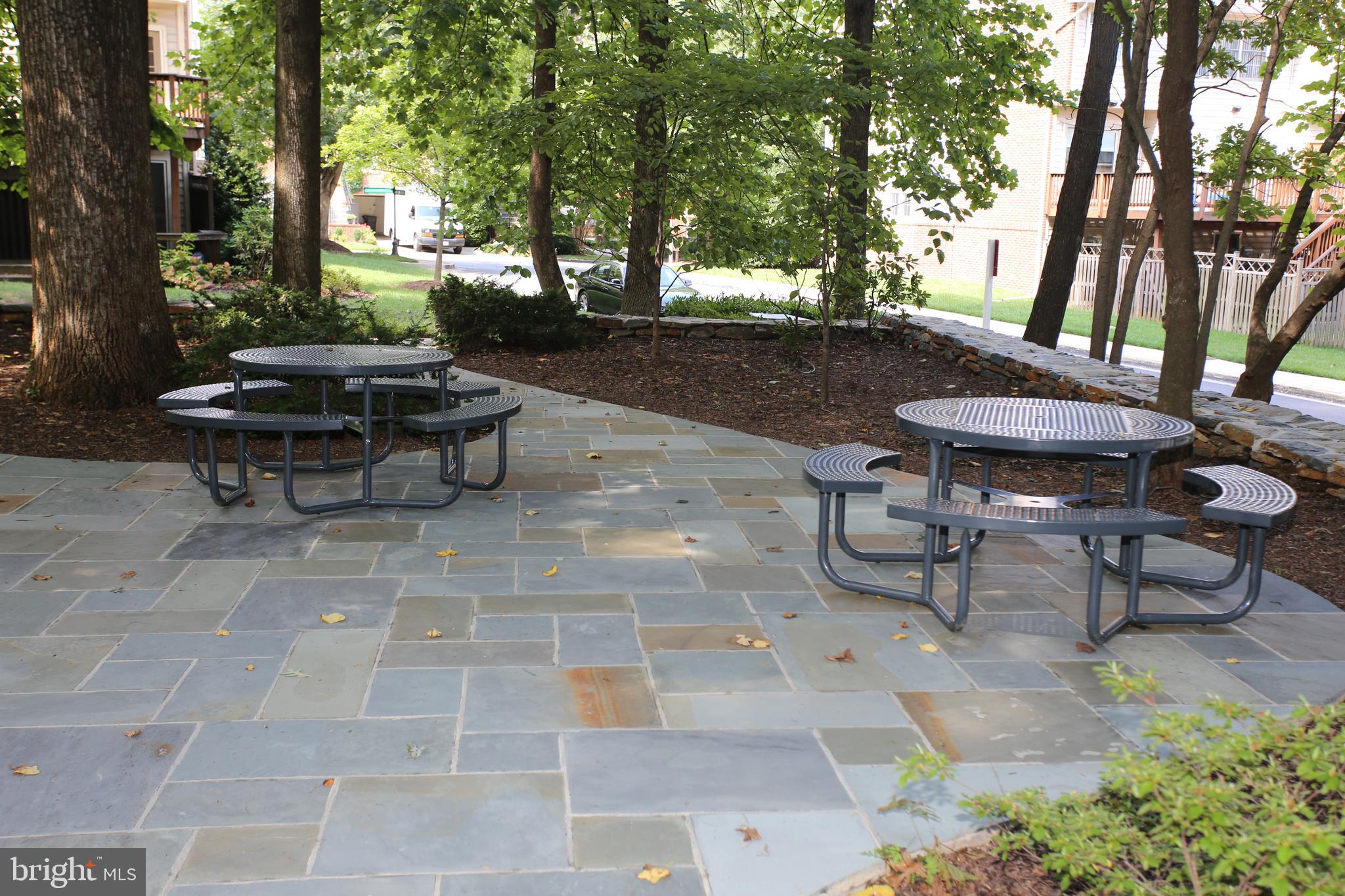 FALLSTONE - Residential