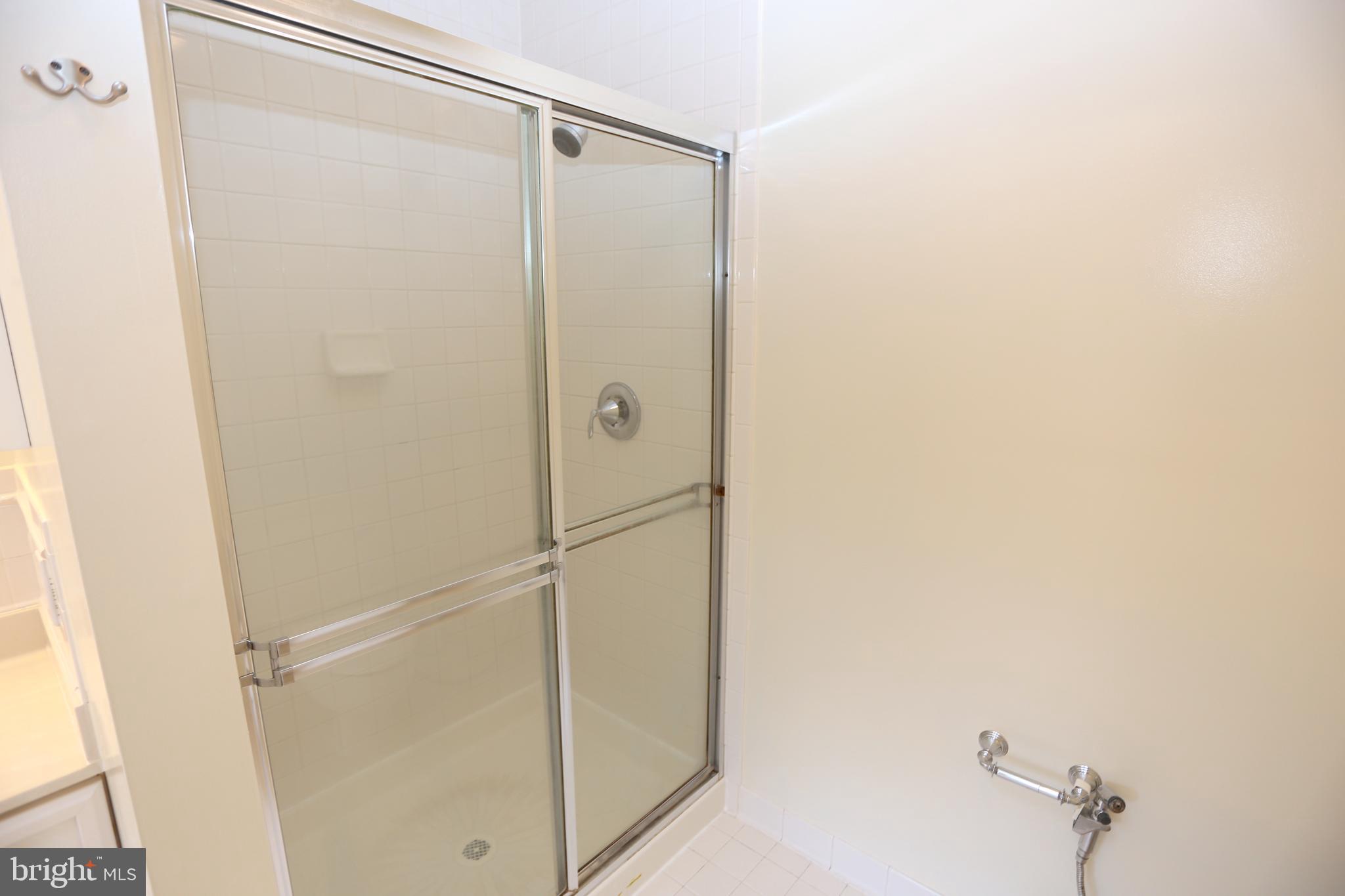 FALLSTONE - Residential