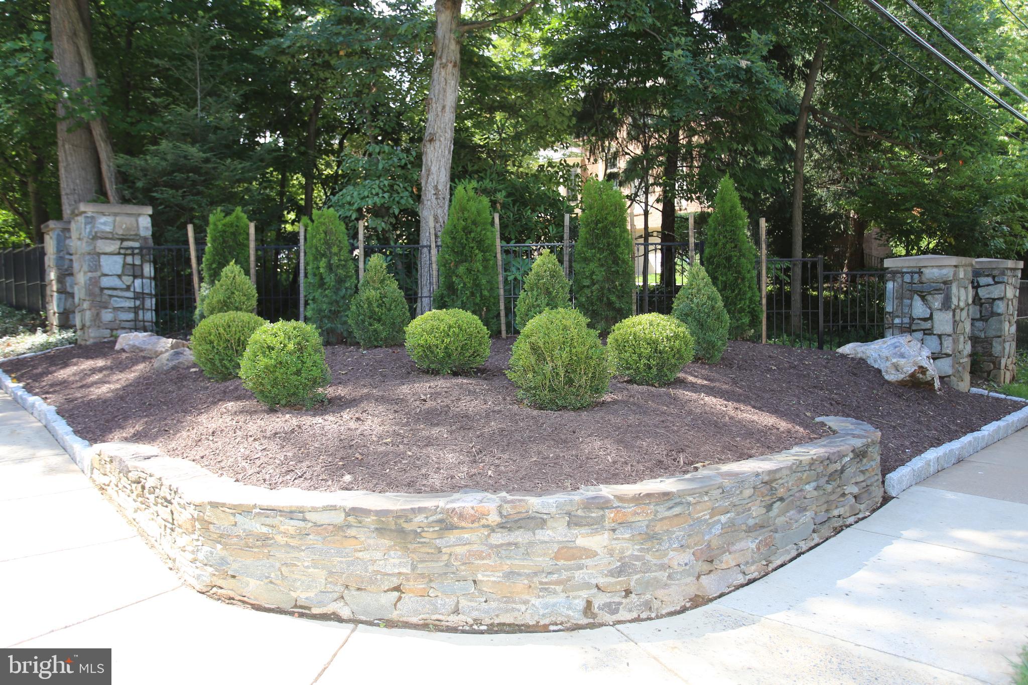 FALLSTONE - Residential