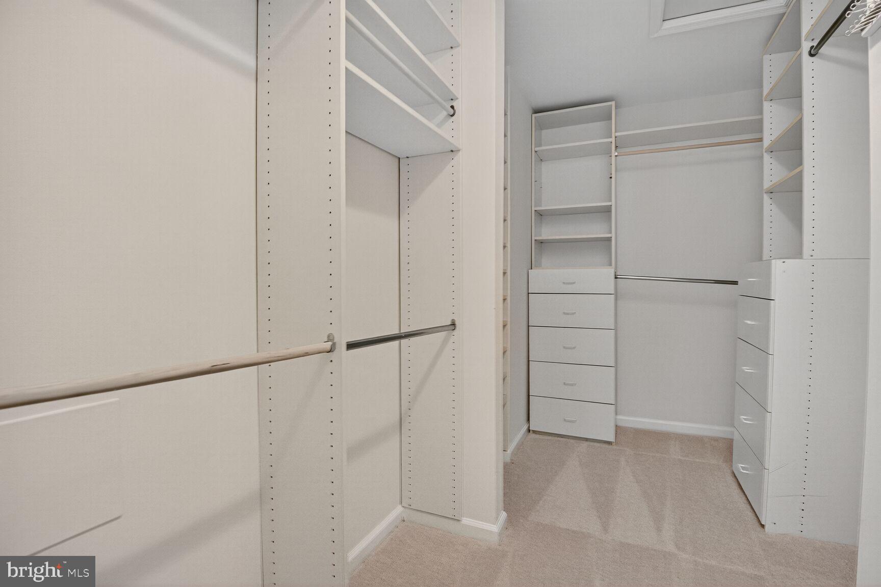 FALLSTONE - Residential