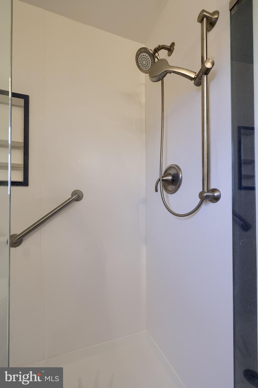 ORCHARD HILL - Residential