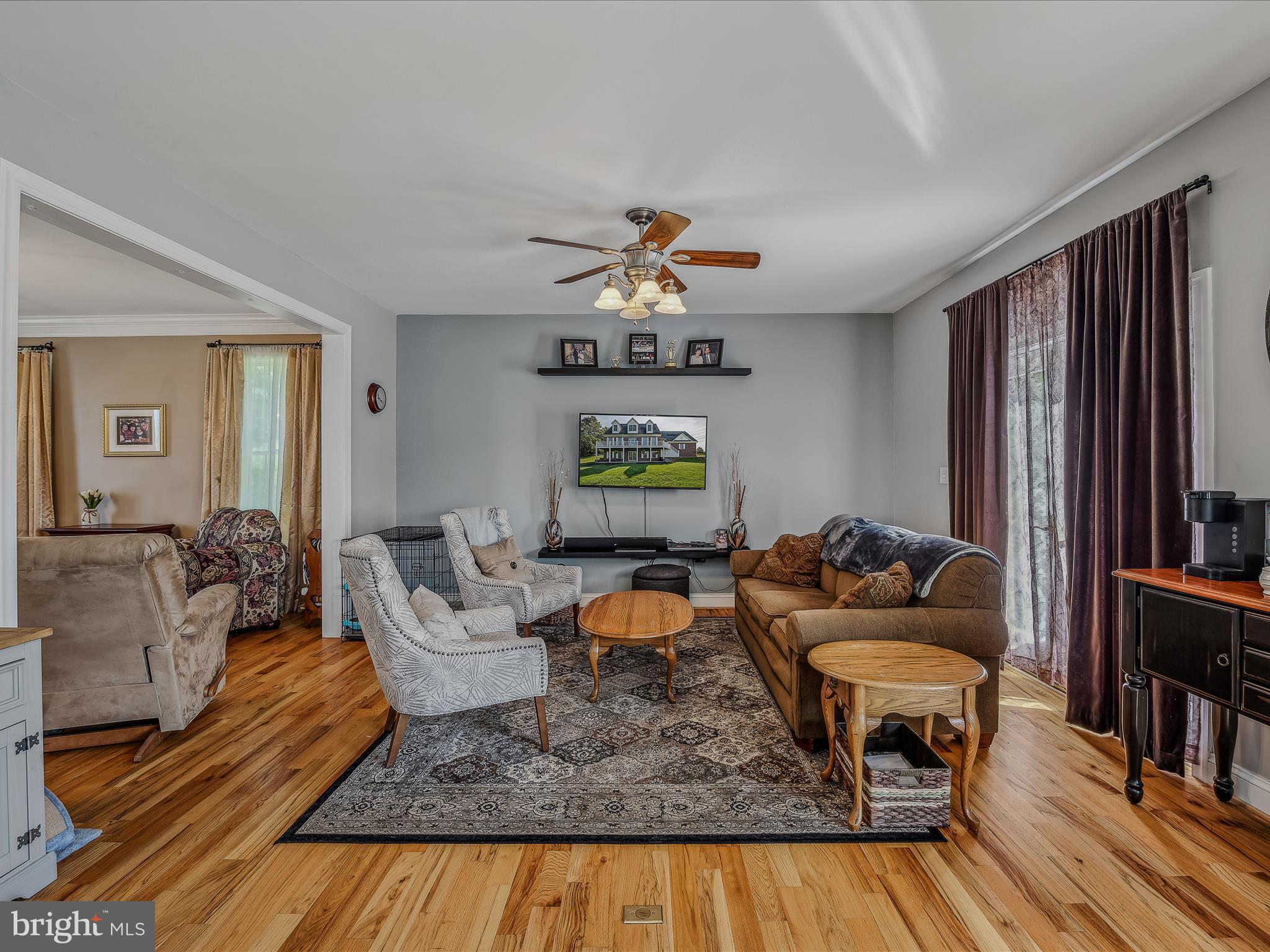 PEMBROKE GROVE - Residential