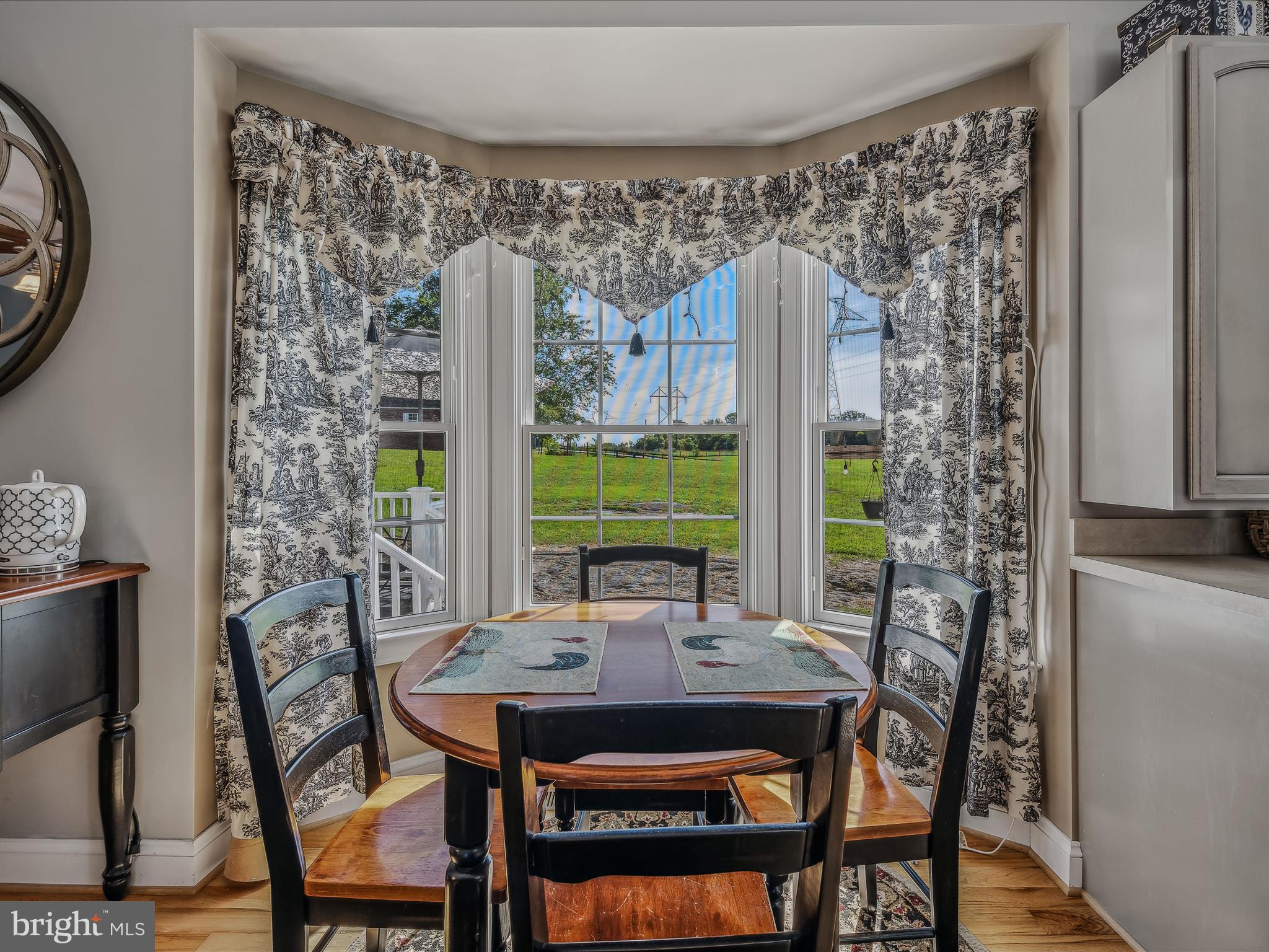 PEMBROKE GROVE - Residential