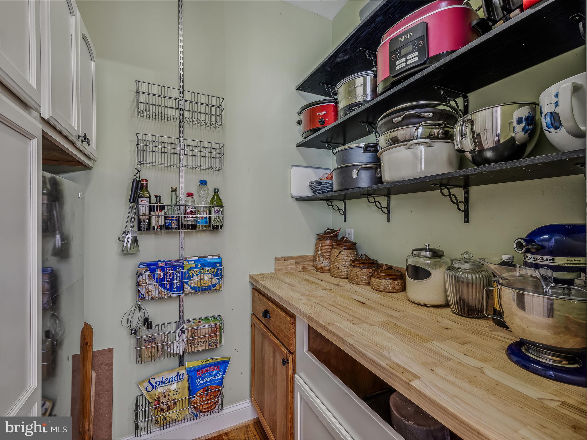 PEMBROKE GROVE - Residential