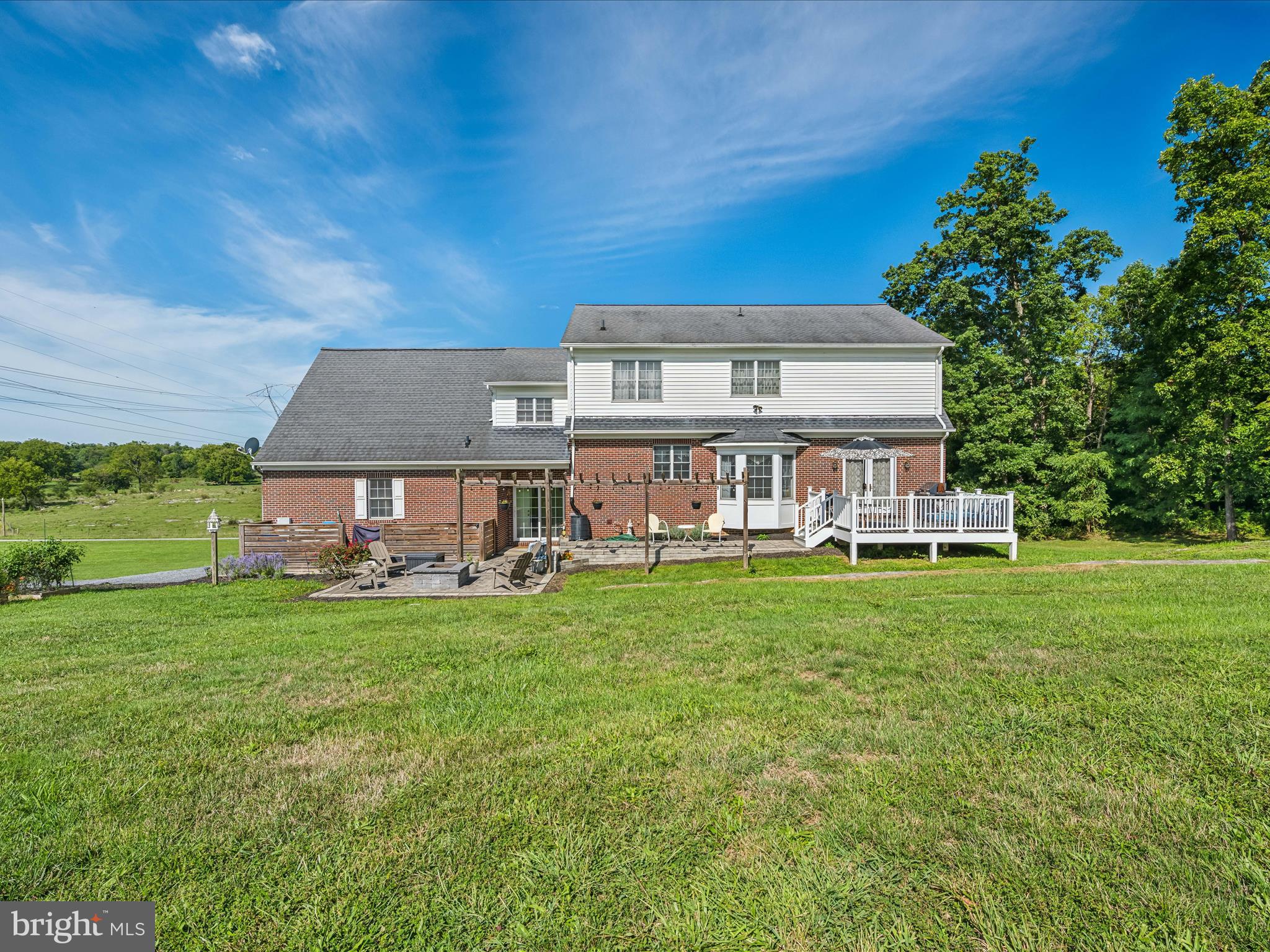 PEMBROKE GROVE - Residential