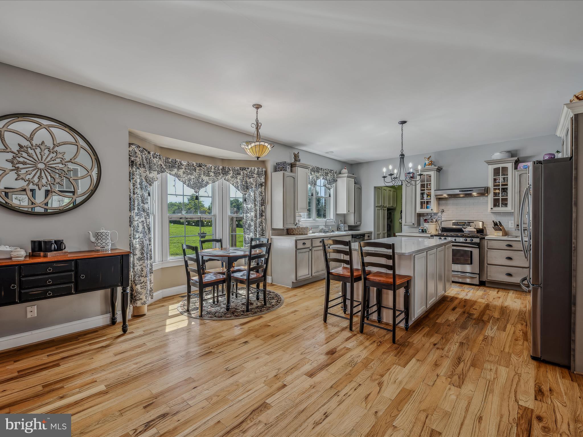 PEMBROKE GROVE - Residential