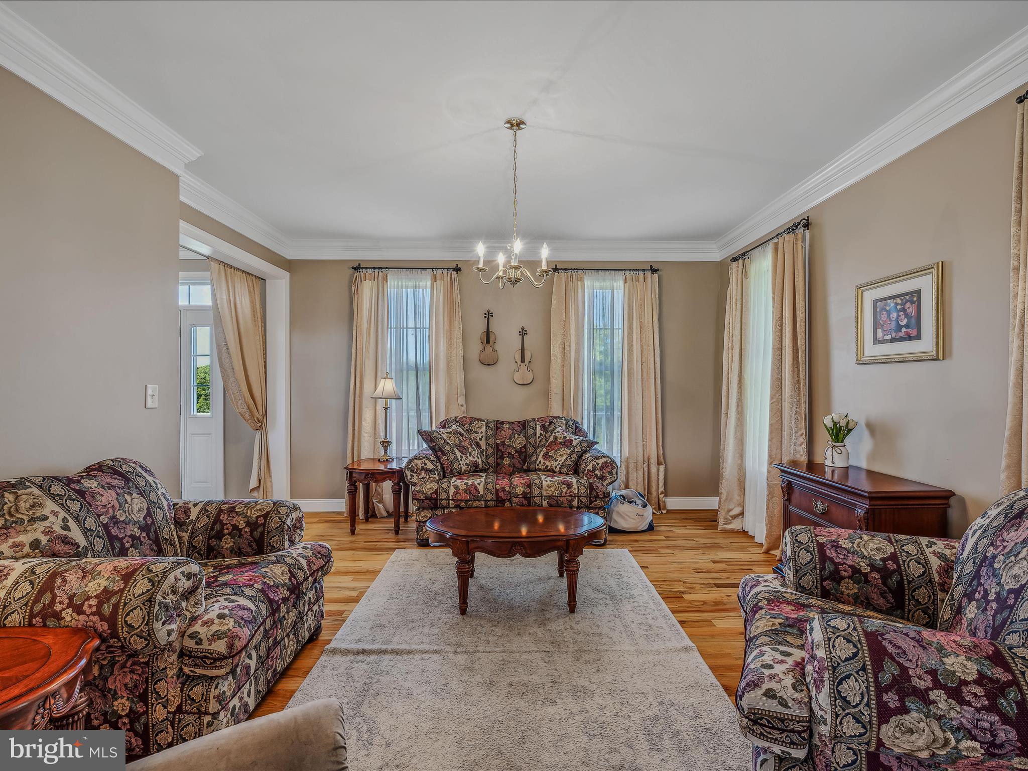 PEMBROKE GROVE - Residential