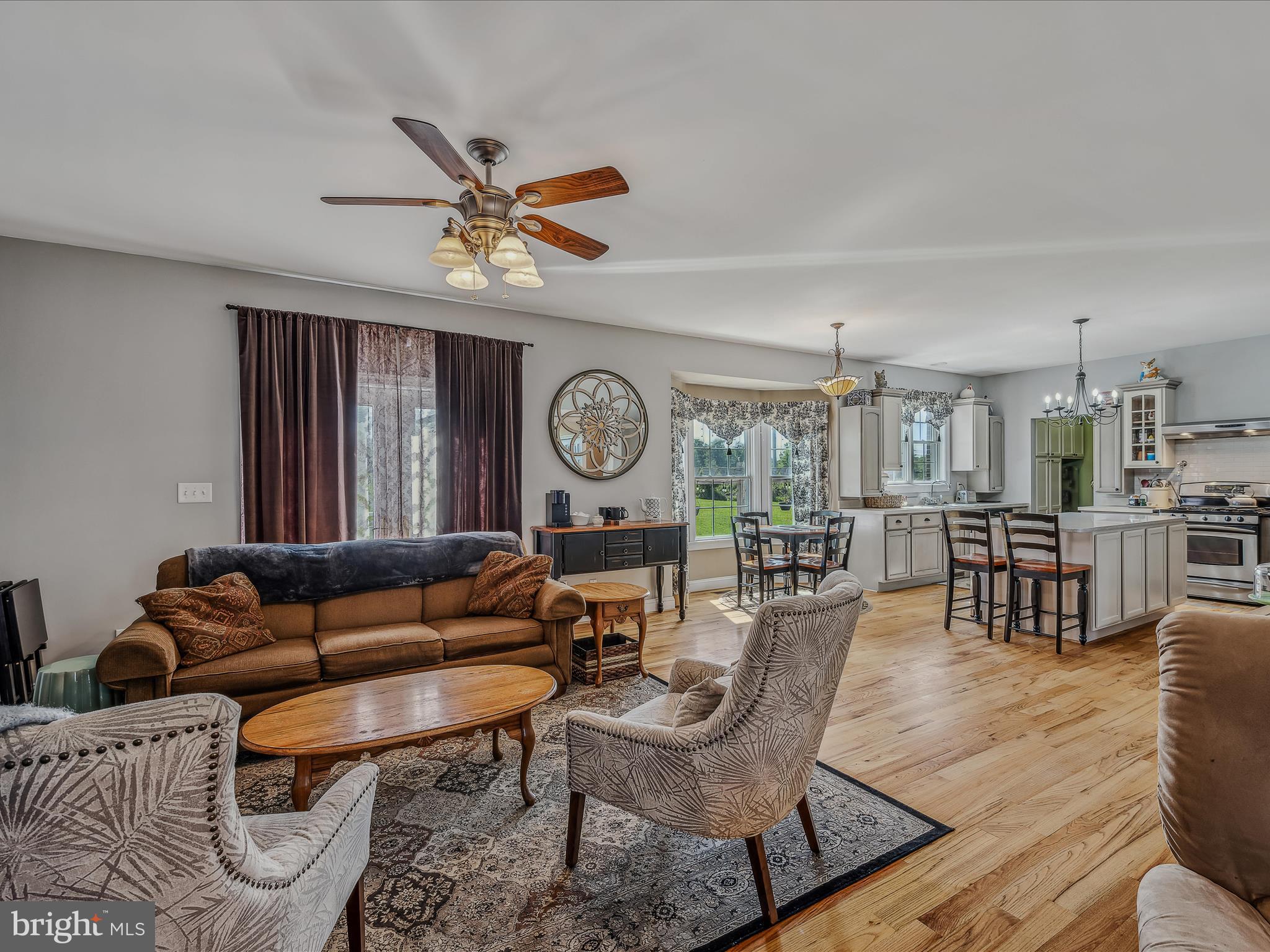 PEMBROKE GROVE - Residential