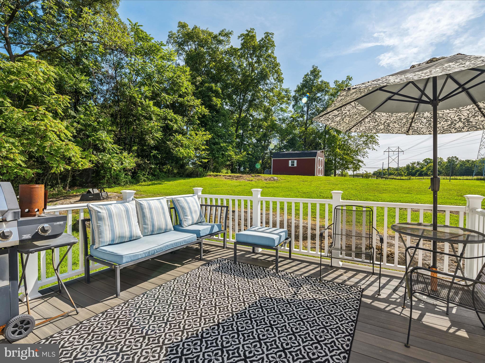 PEMBROKE GROVE - Residential