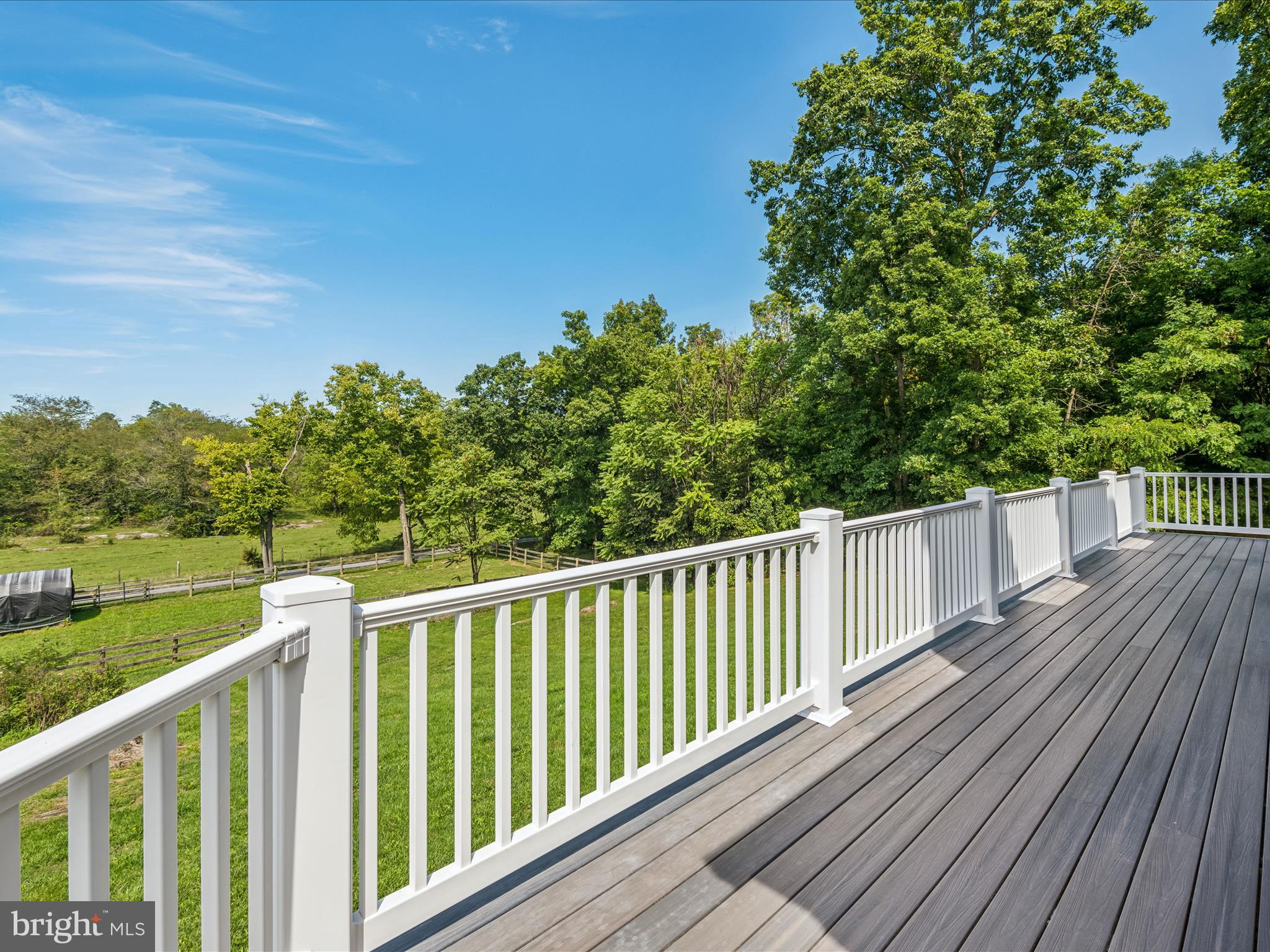 PEMBROKE GROVE - Residential