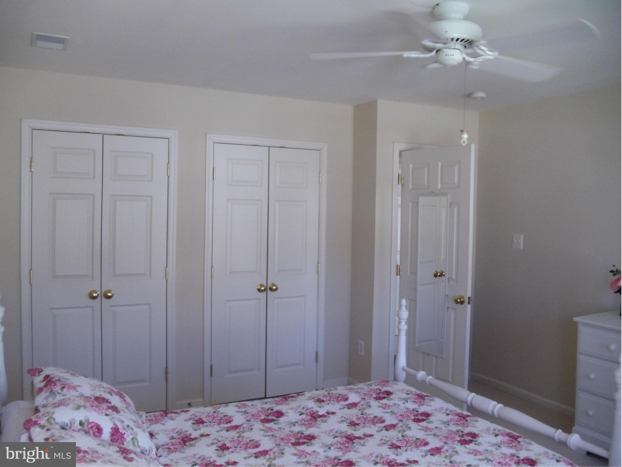 MEADOWBROOK WOODS - Residential