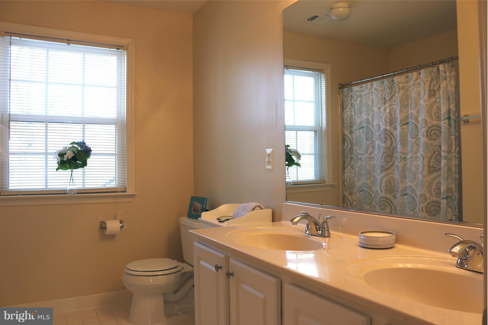 MEADOWBROOK WOODS - Residential