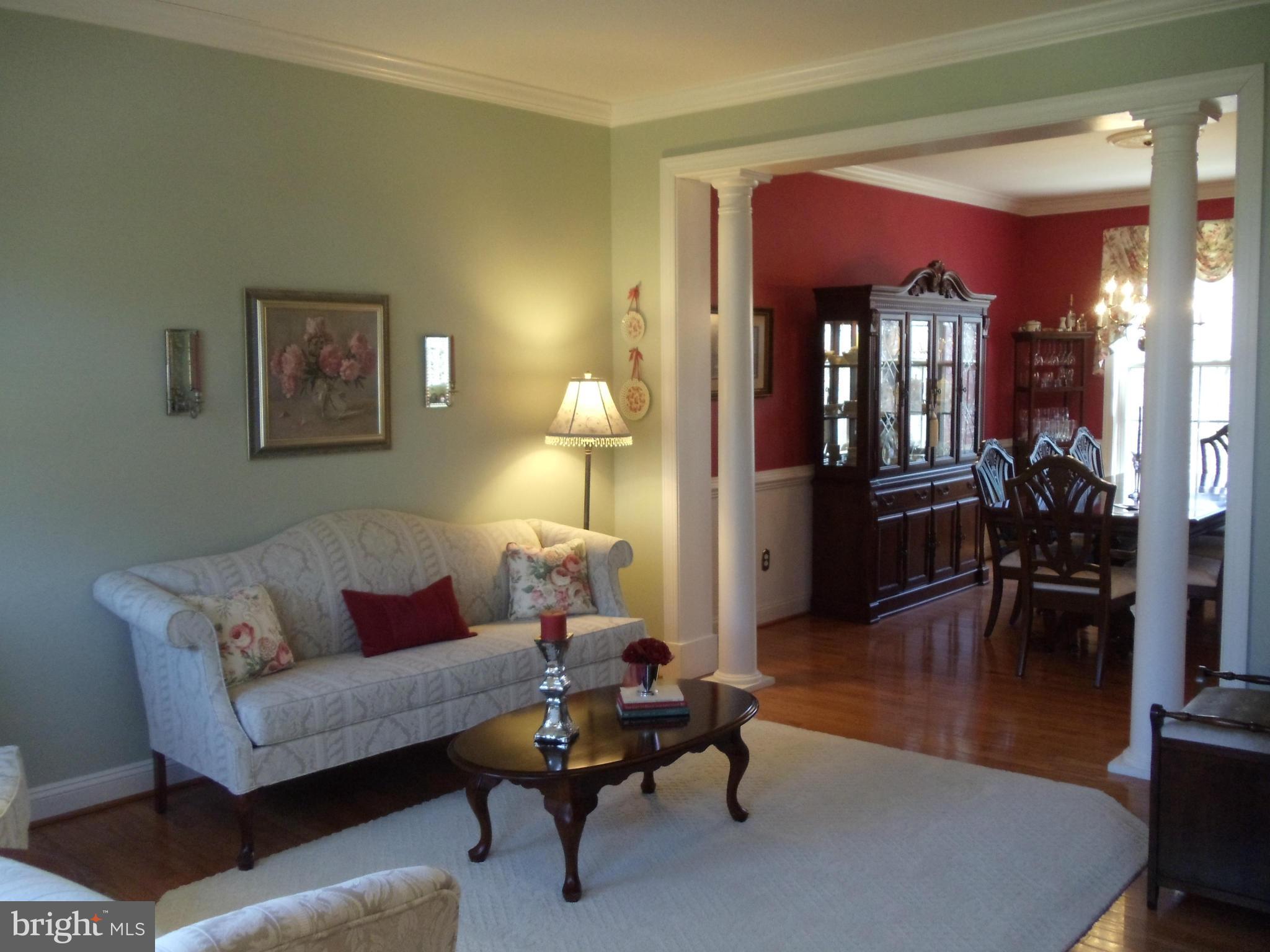 MEADOWBROOK WOODS - Residential