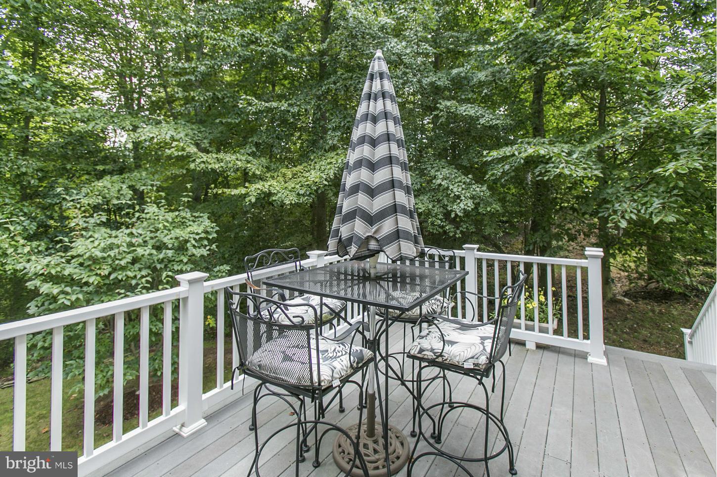 MEADOWBROOK WOODS - Residential