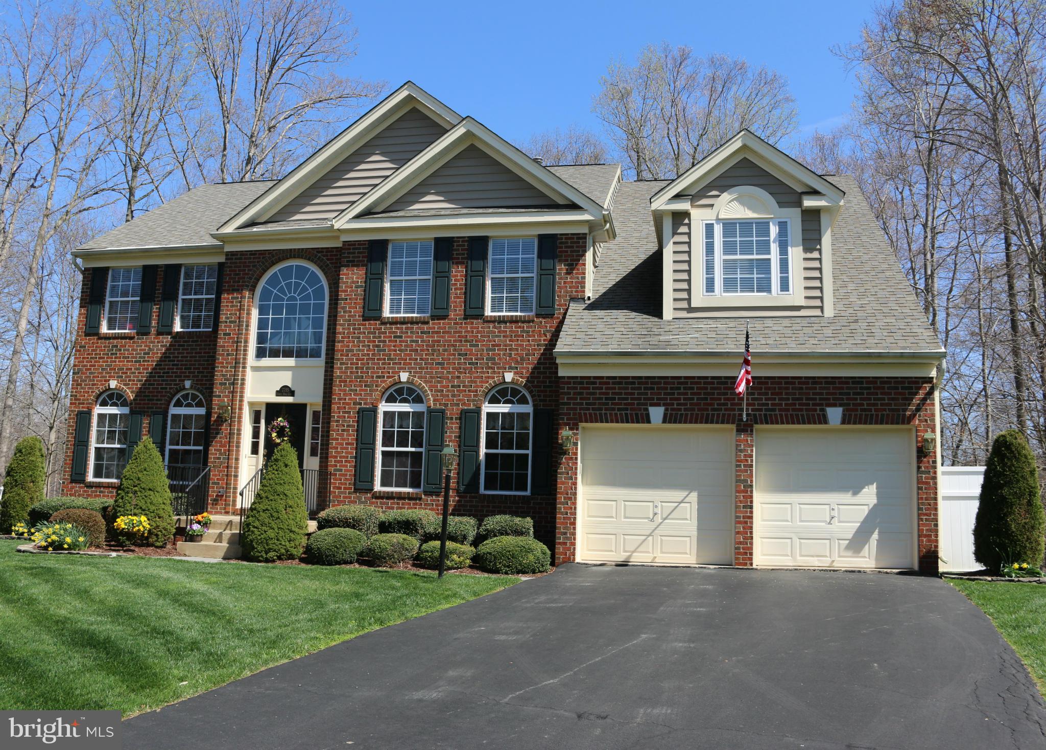 MEADOWBROOK WOODS - Residential