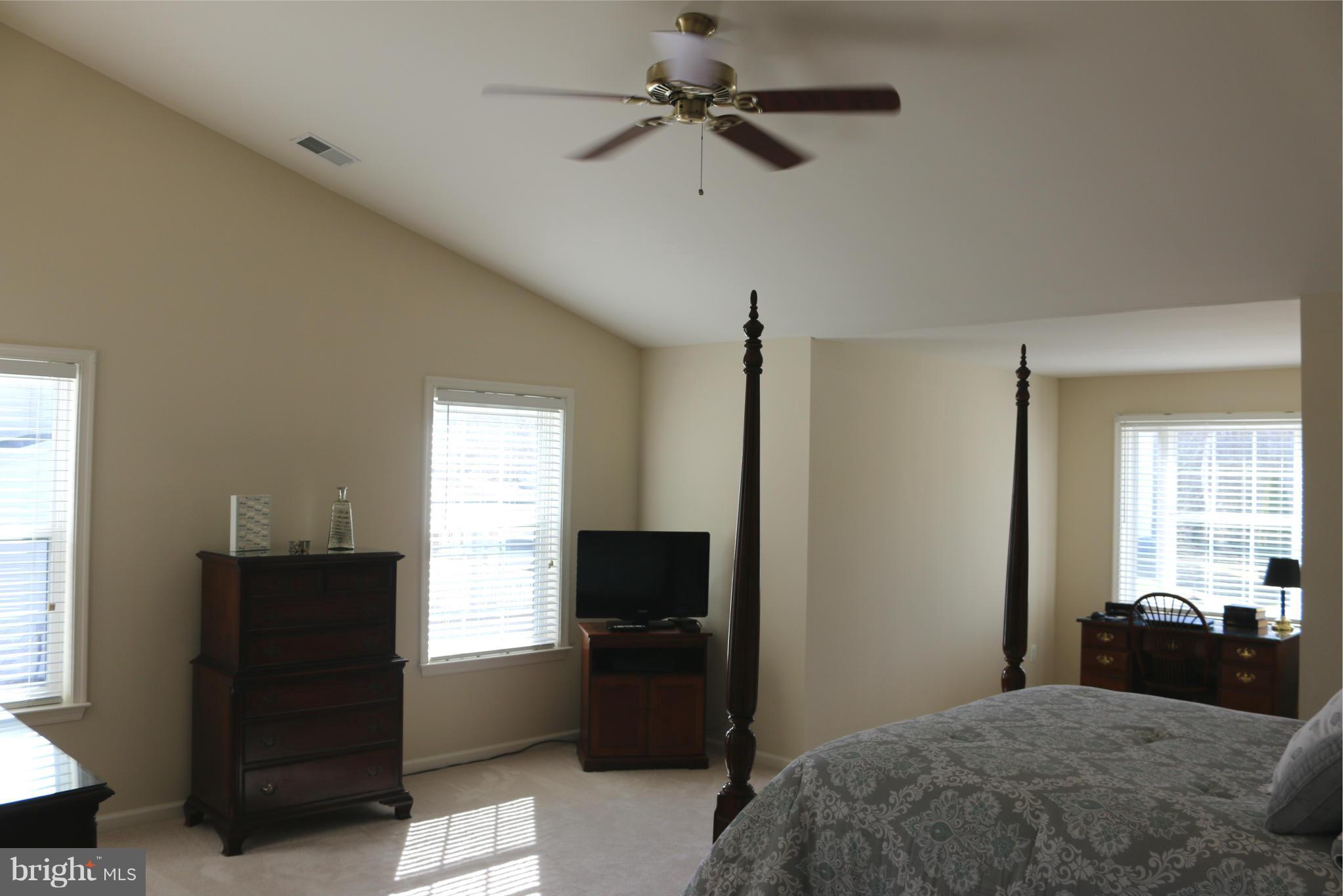 MEADOWBROOK WOODS - Residential