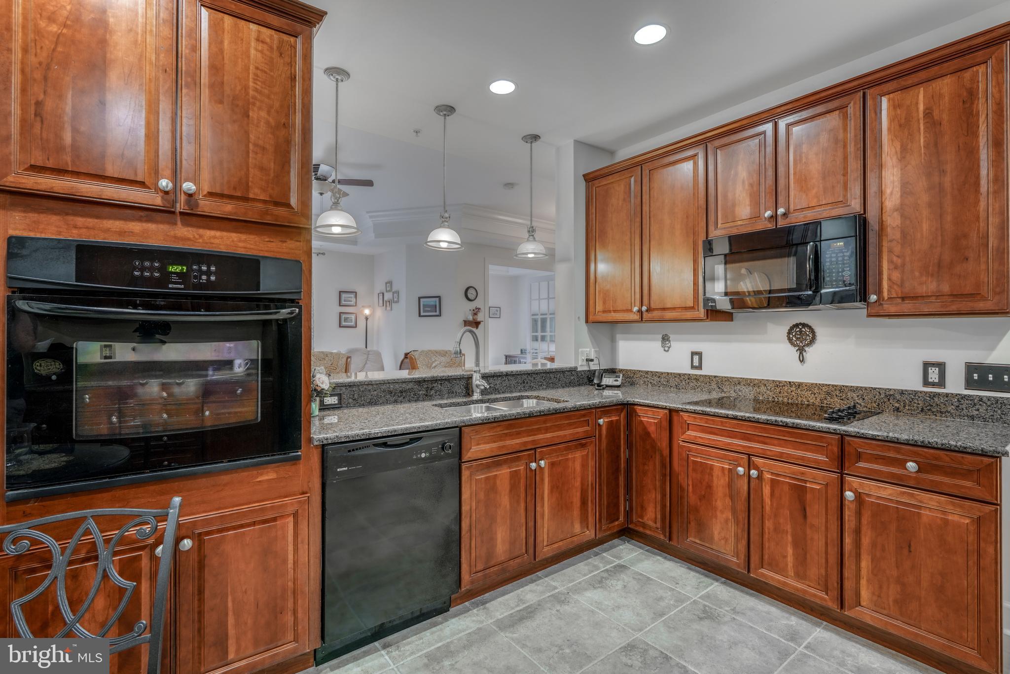 ANNAPOLIS TOWNE CENTRE - Residential