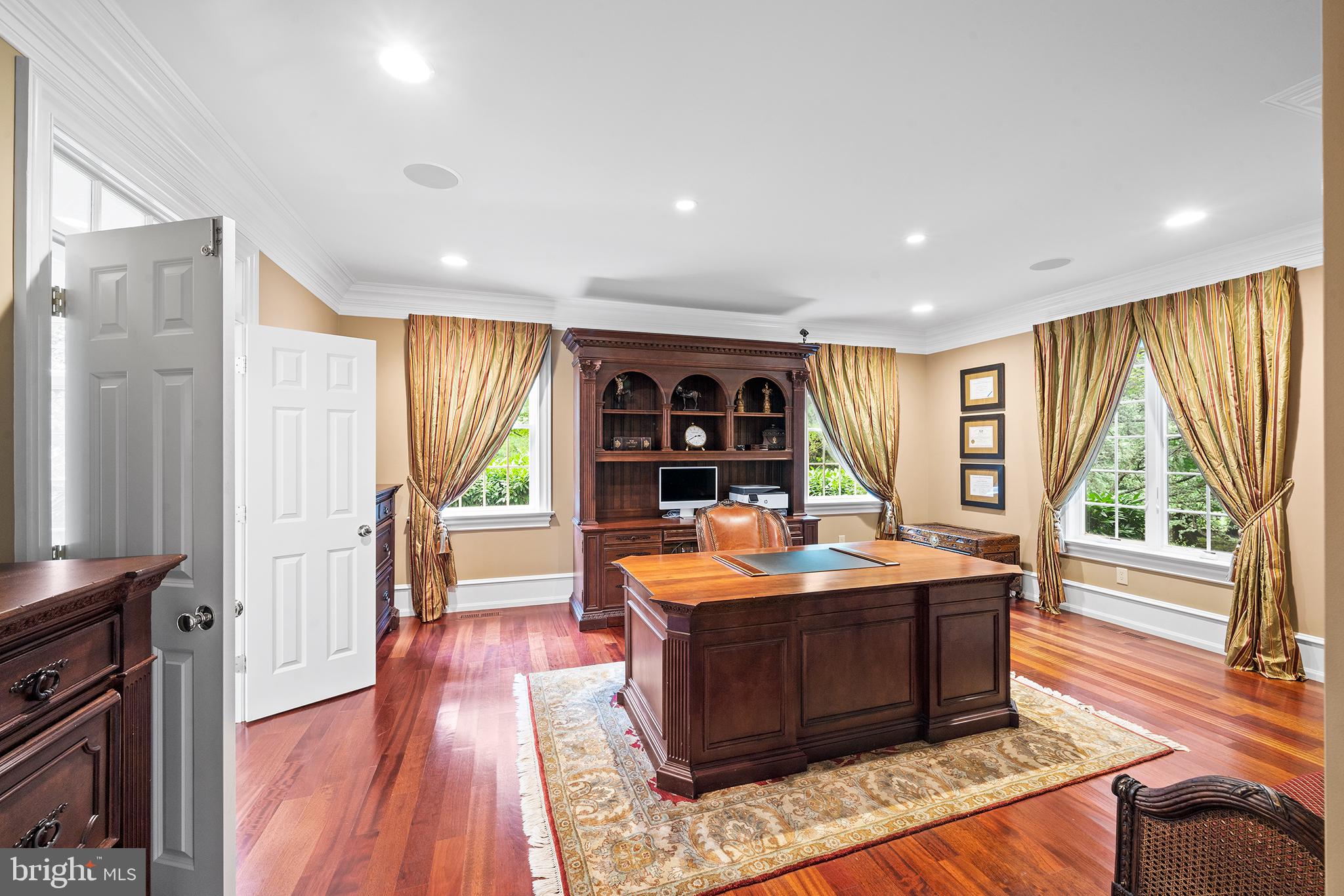 SAYBROOK - Residential