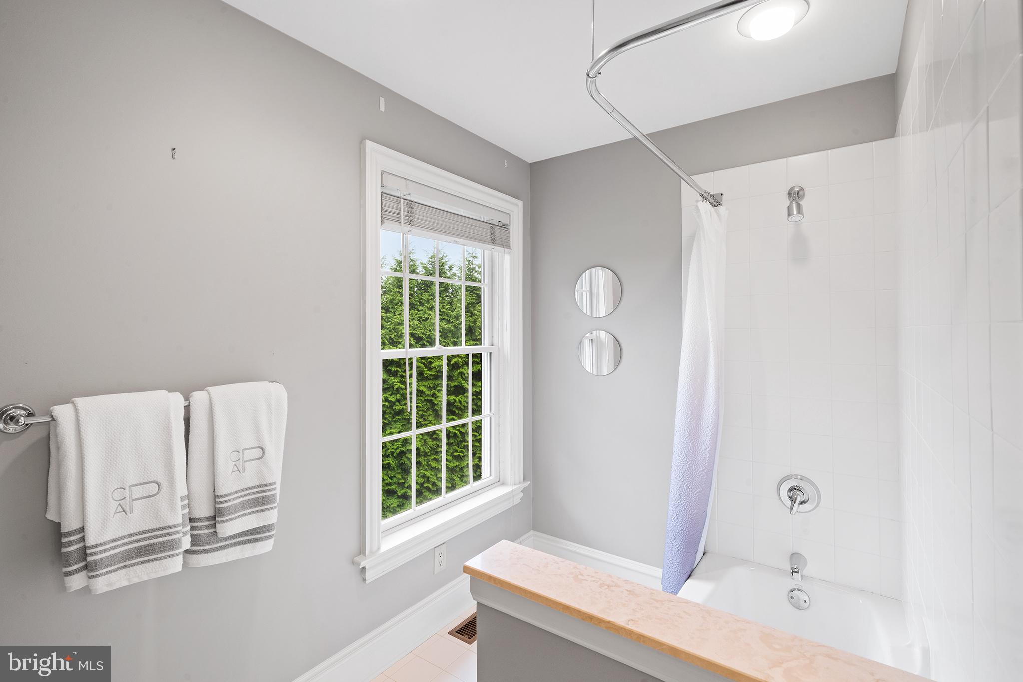 SAYBROOK - Residential