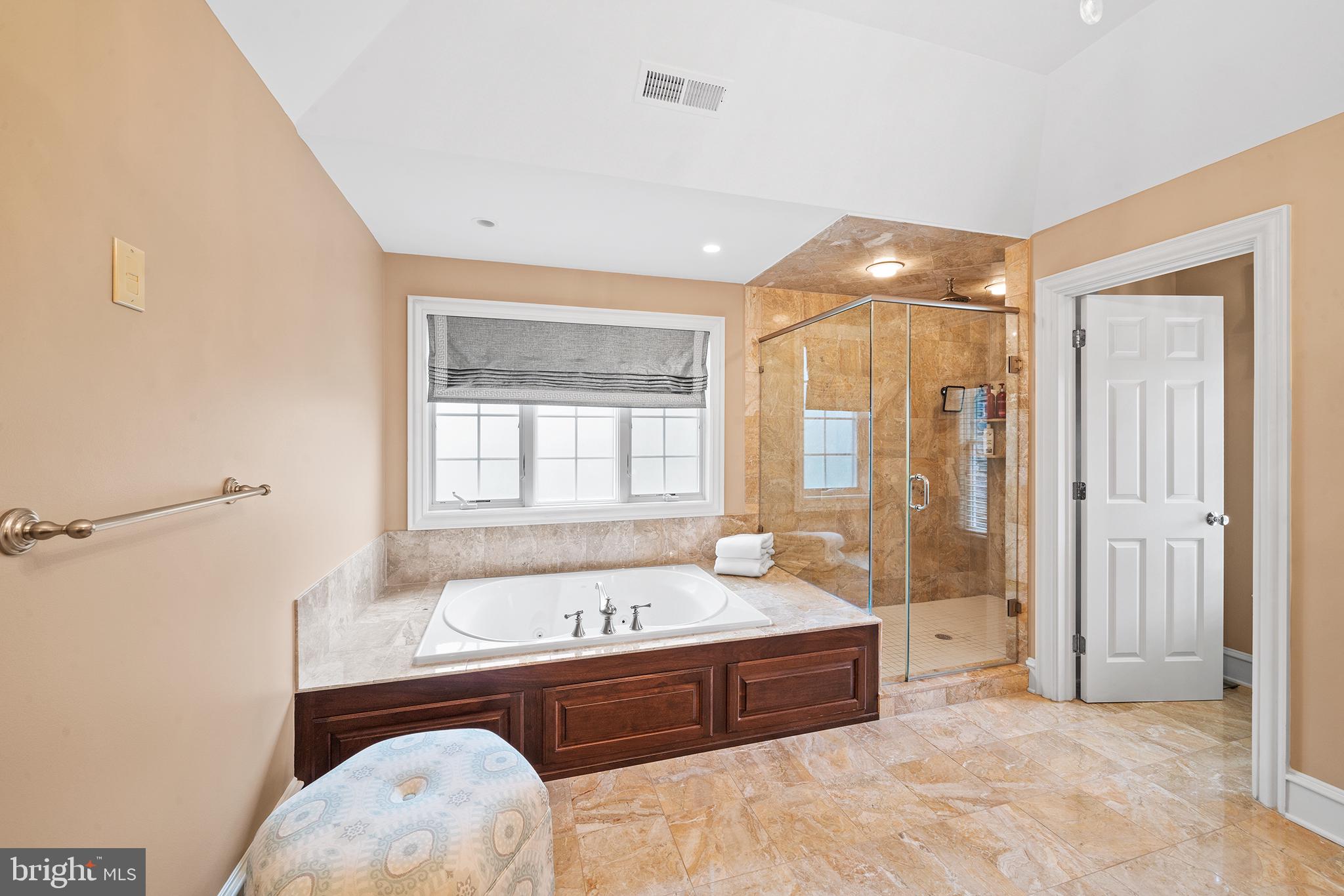 SAYBROOK - Residential