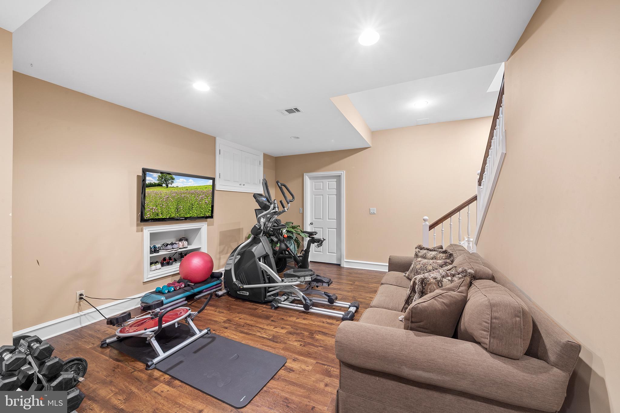 SAYBROOK - Residential