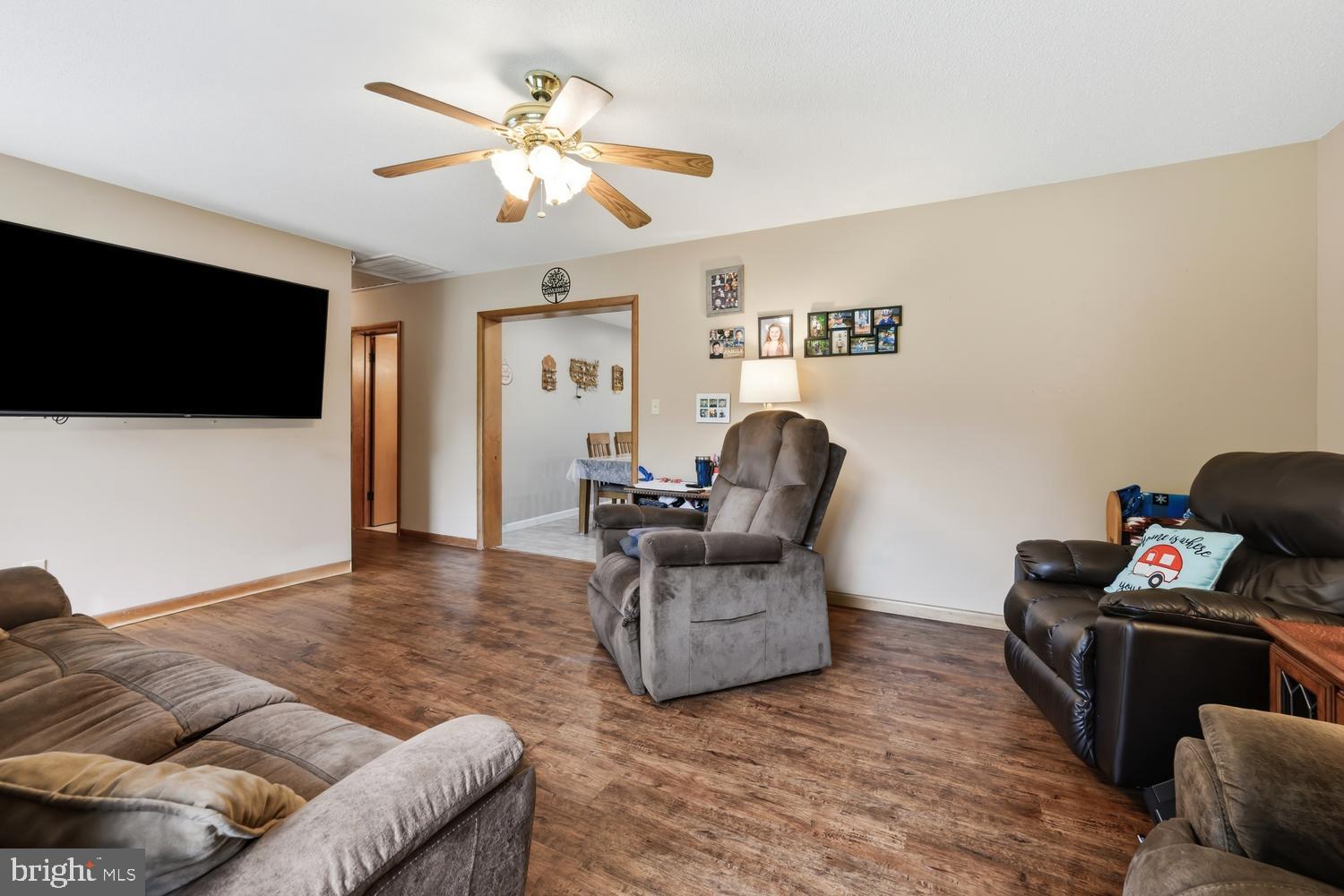 25519 LINHARD LANE