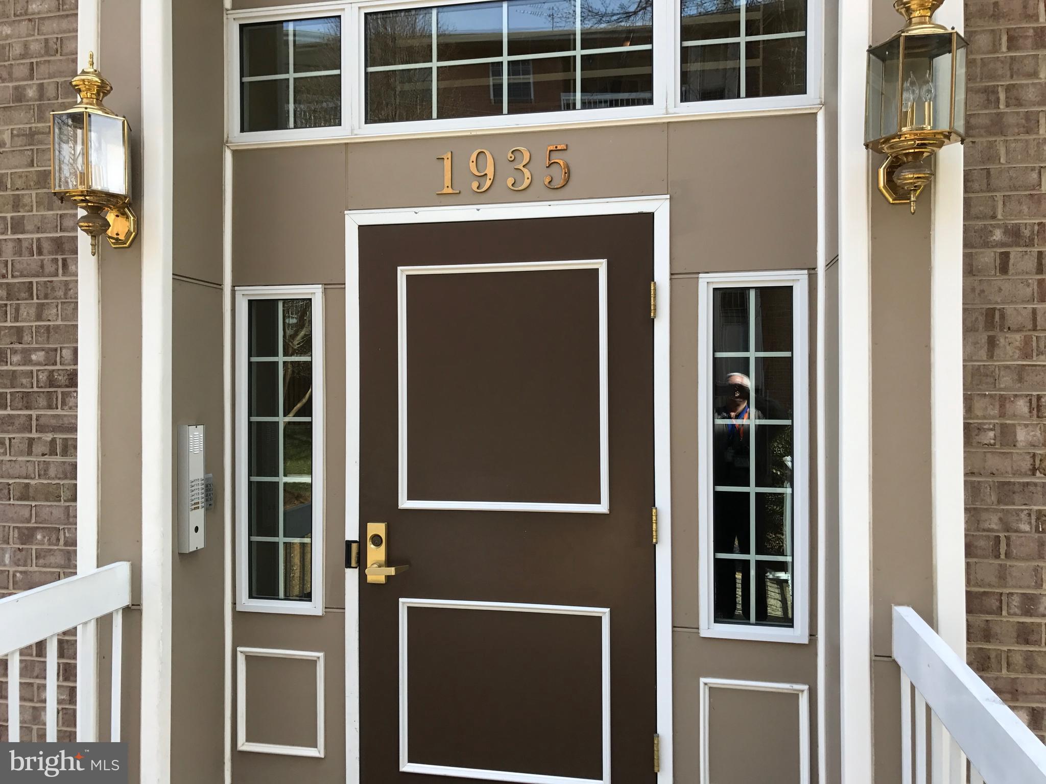 MC LEAN CHASE - Residential Lease