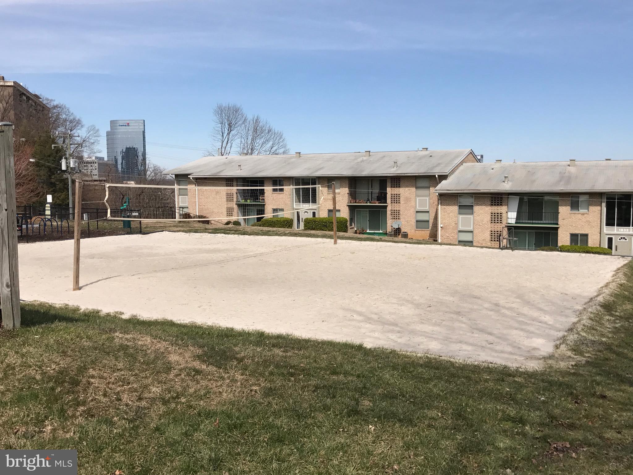 MC LEAN CHASE - Residential Lease