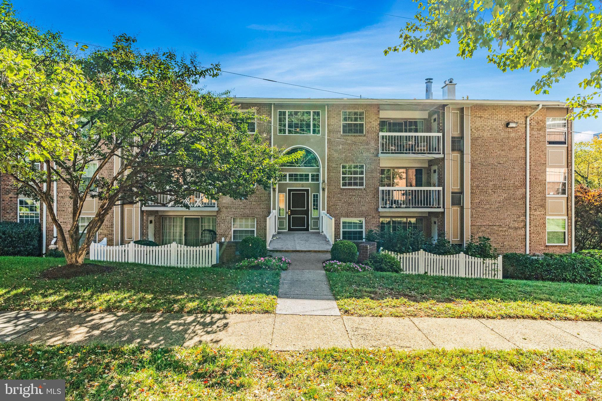 MC LEAN CHASE - Residential Lease