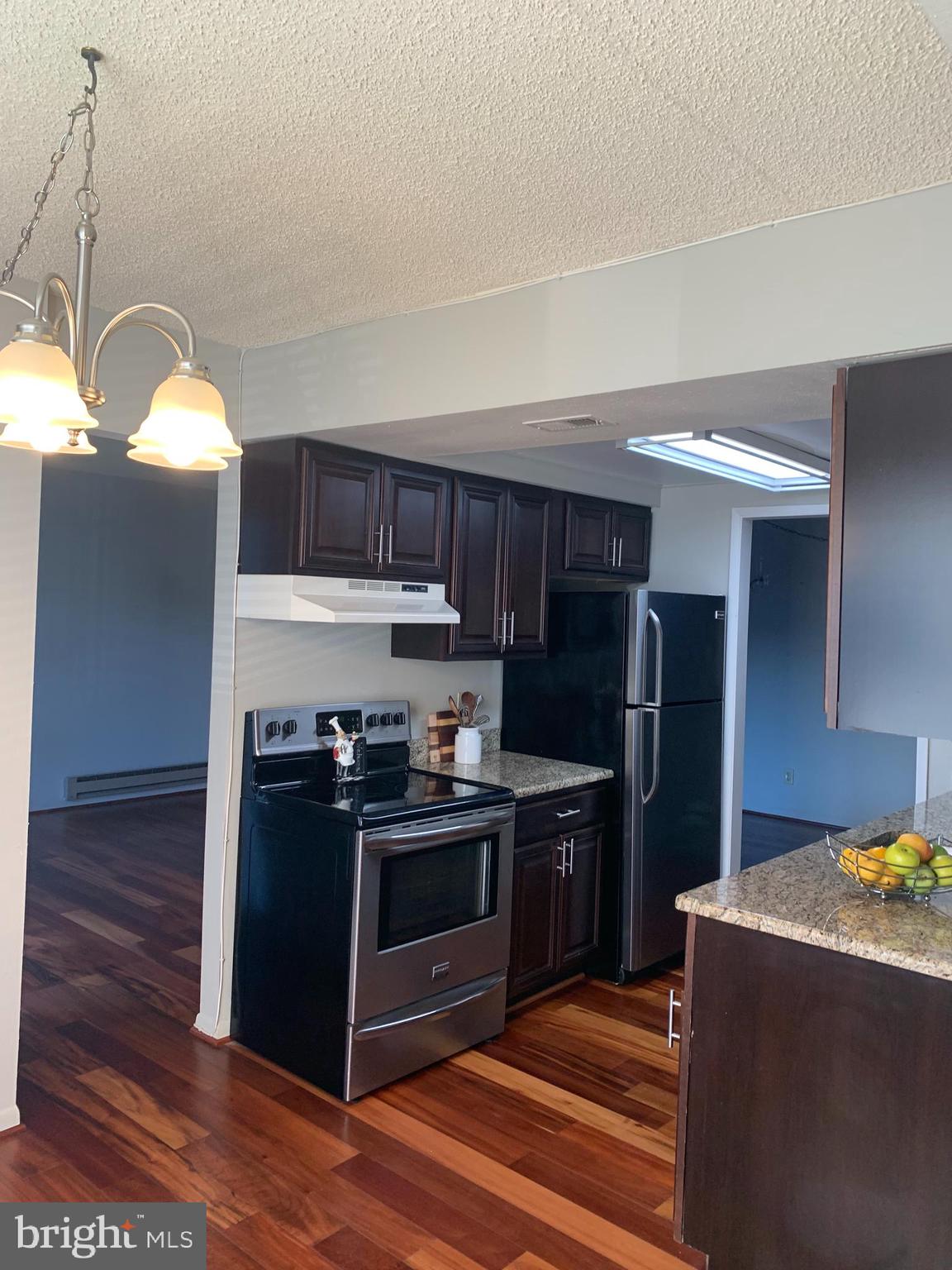 LEISURE WORLD - Residential Lease