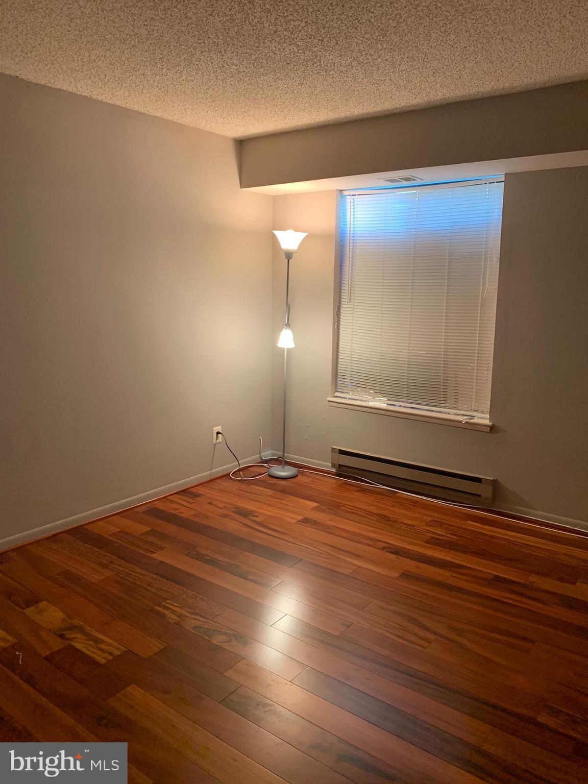 LEISURE WORLD - Residential Lease